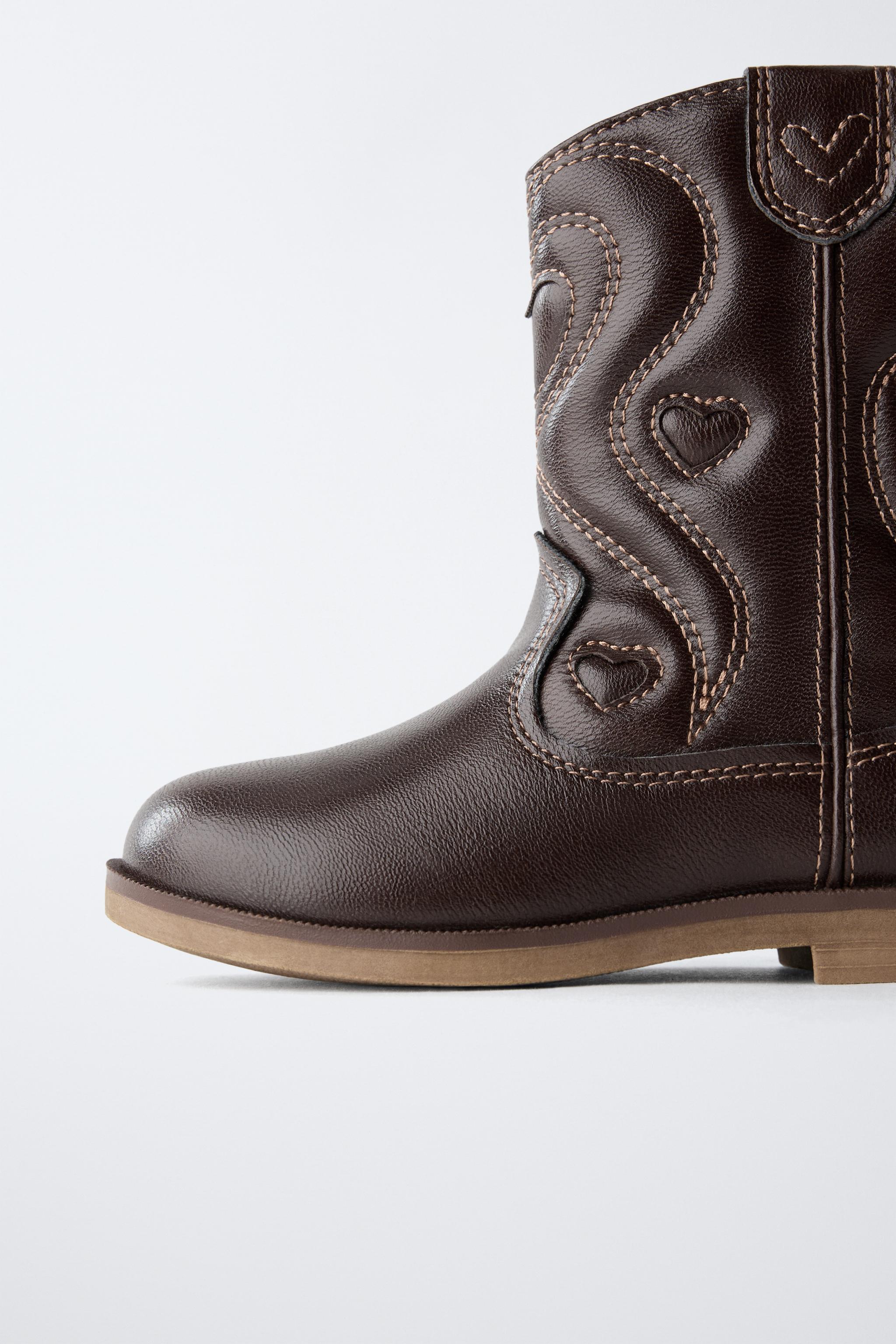 EMBROIDERED COWBOY BOOTS