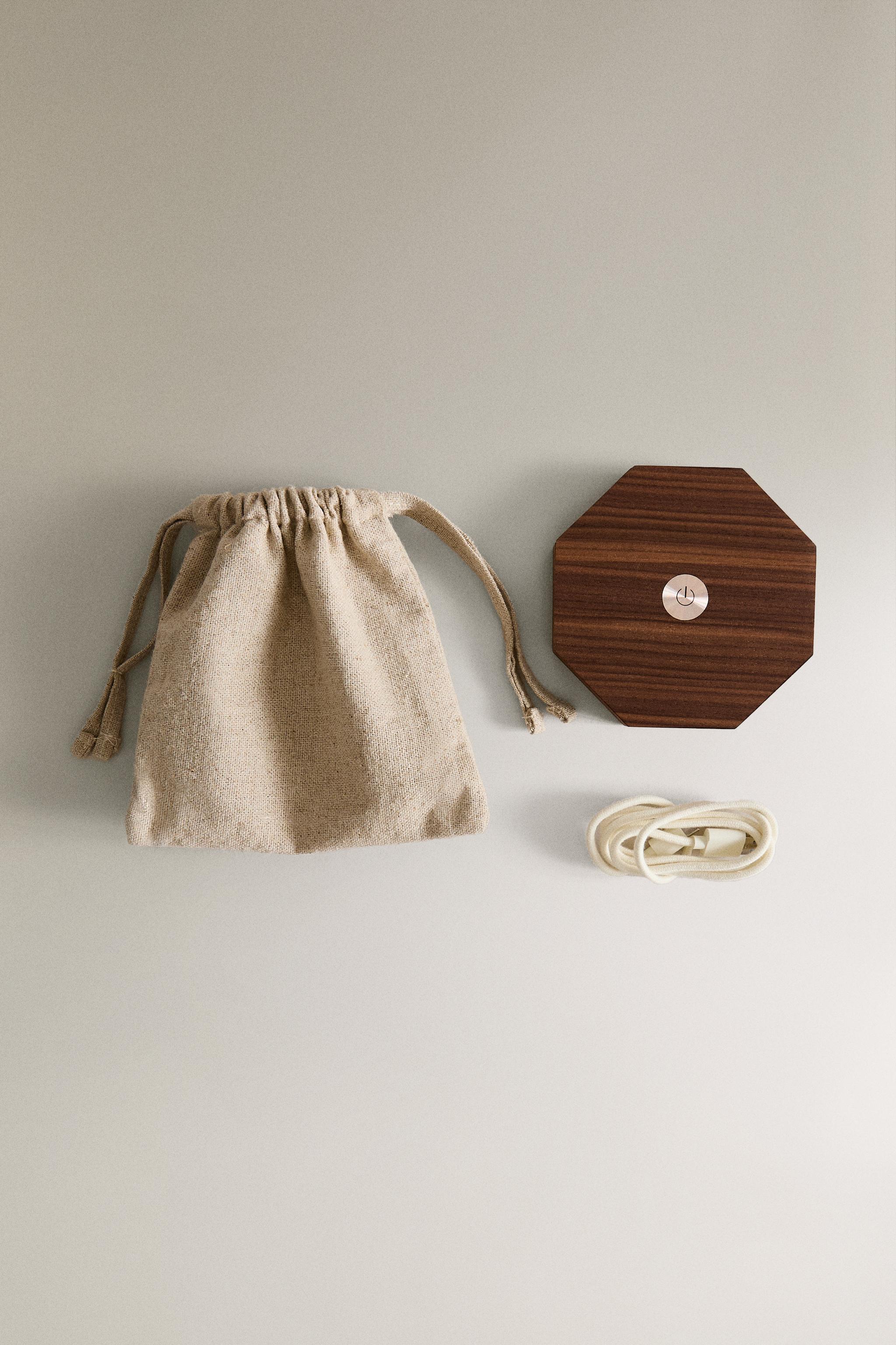 CORDLESS FOLDABLE TABLE LAMP