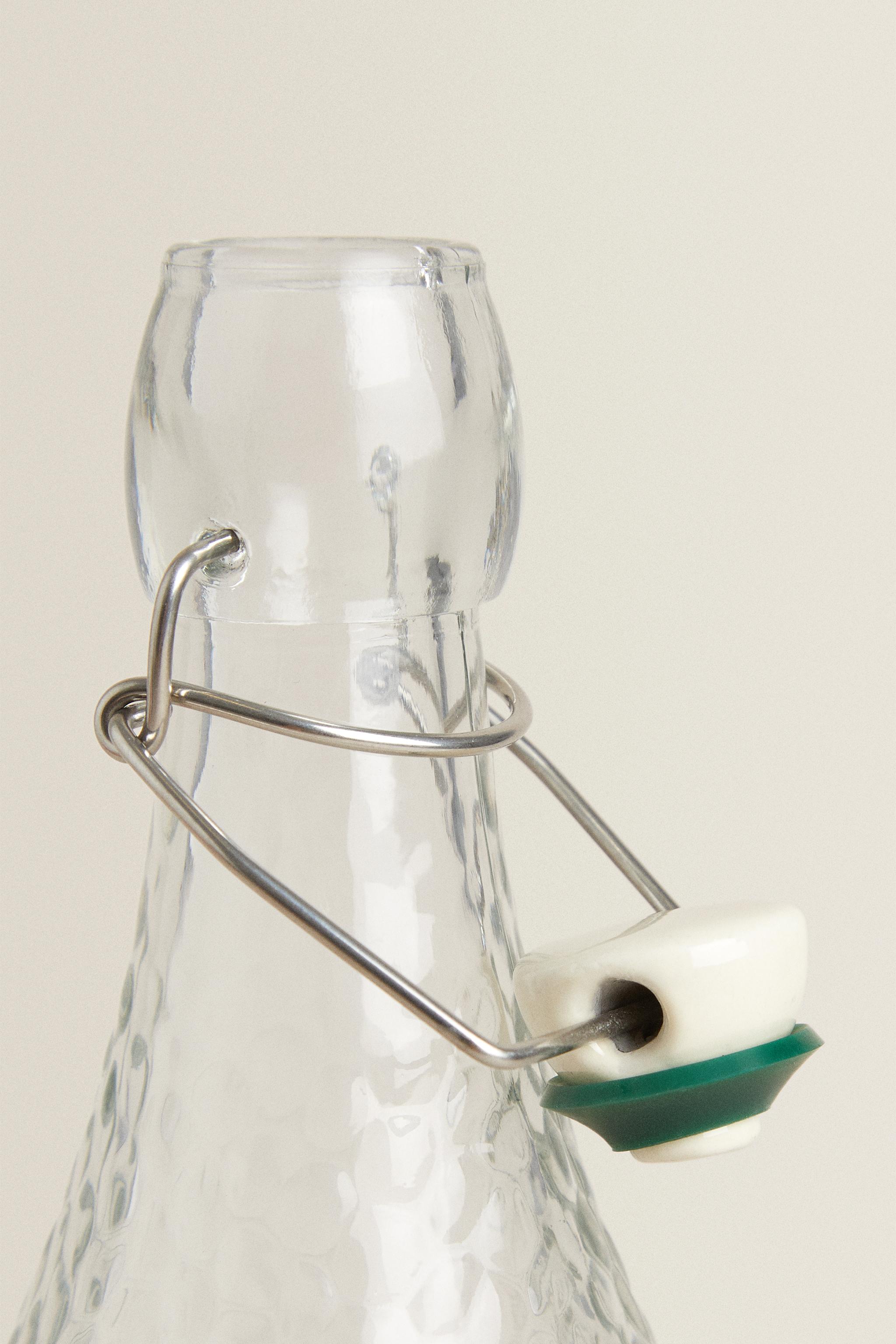 BOTTLE WITH CERAMIC STOPPER