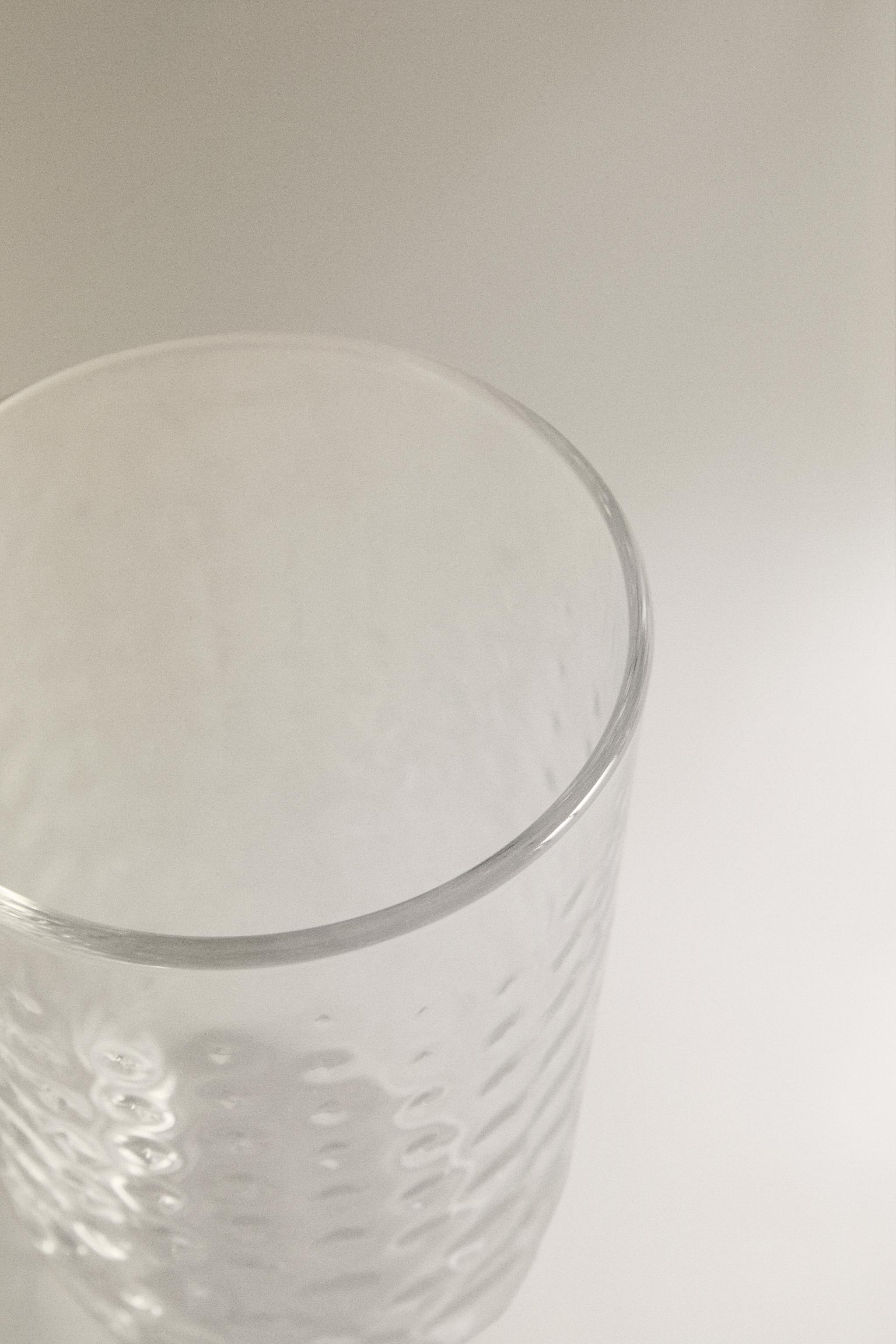 RAISED DESIGN TUMBLER