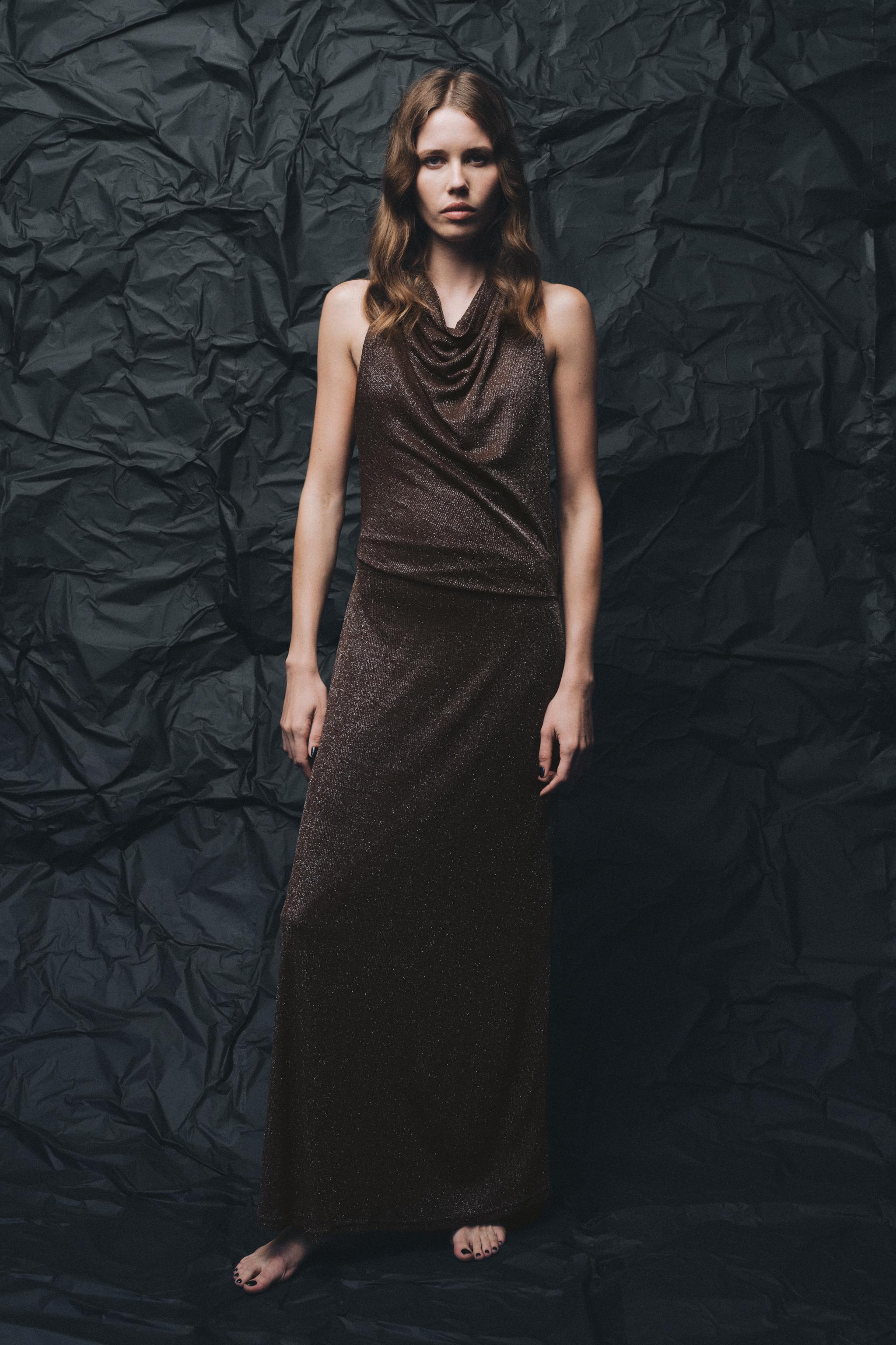 METALLIC THREAD OPEN BACK LONG DRESS