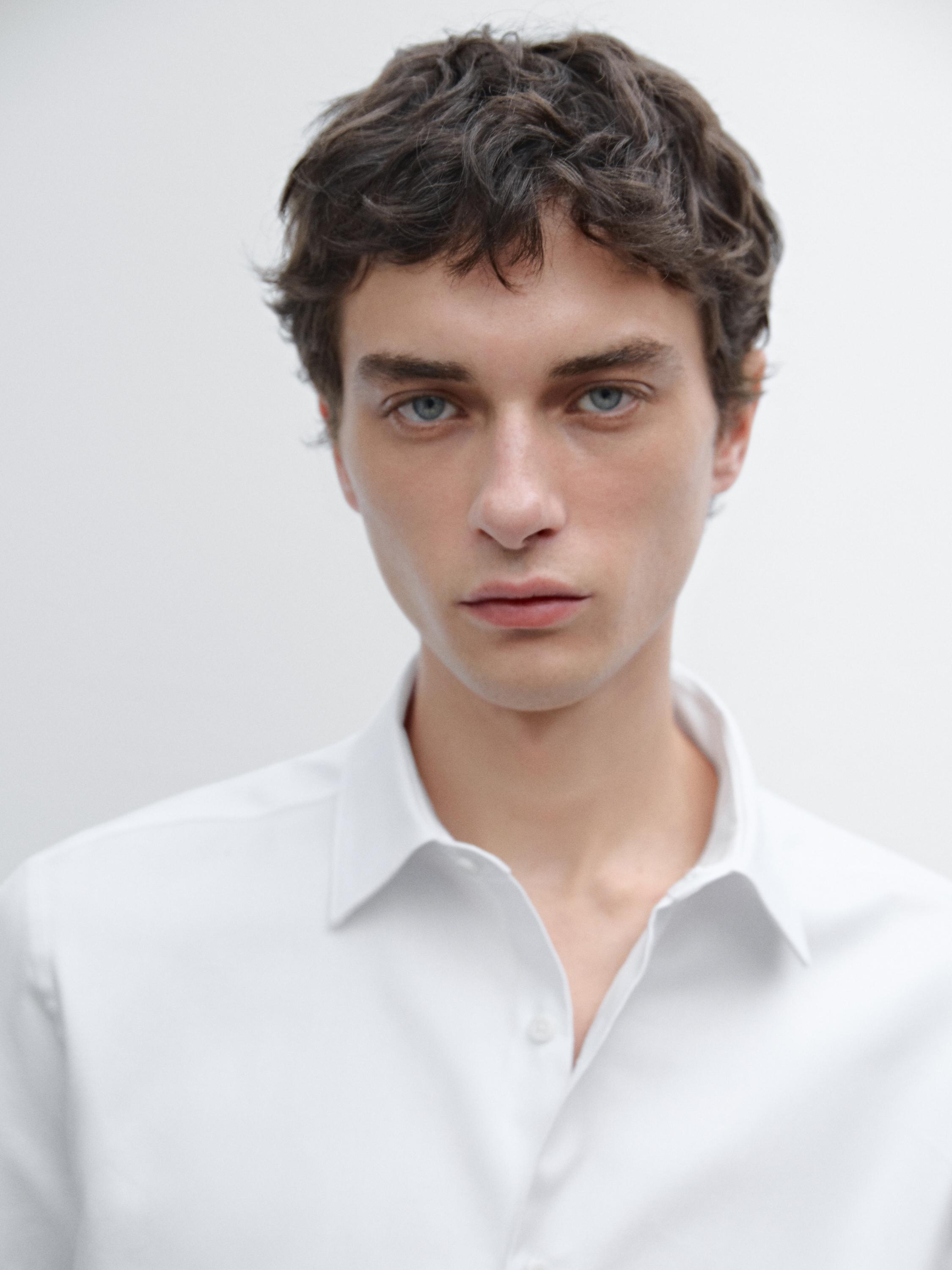 Slim fit 100% cotton Oxford shirt