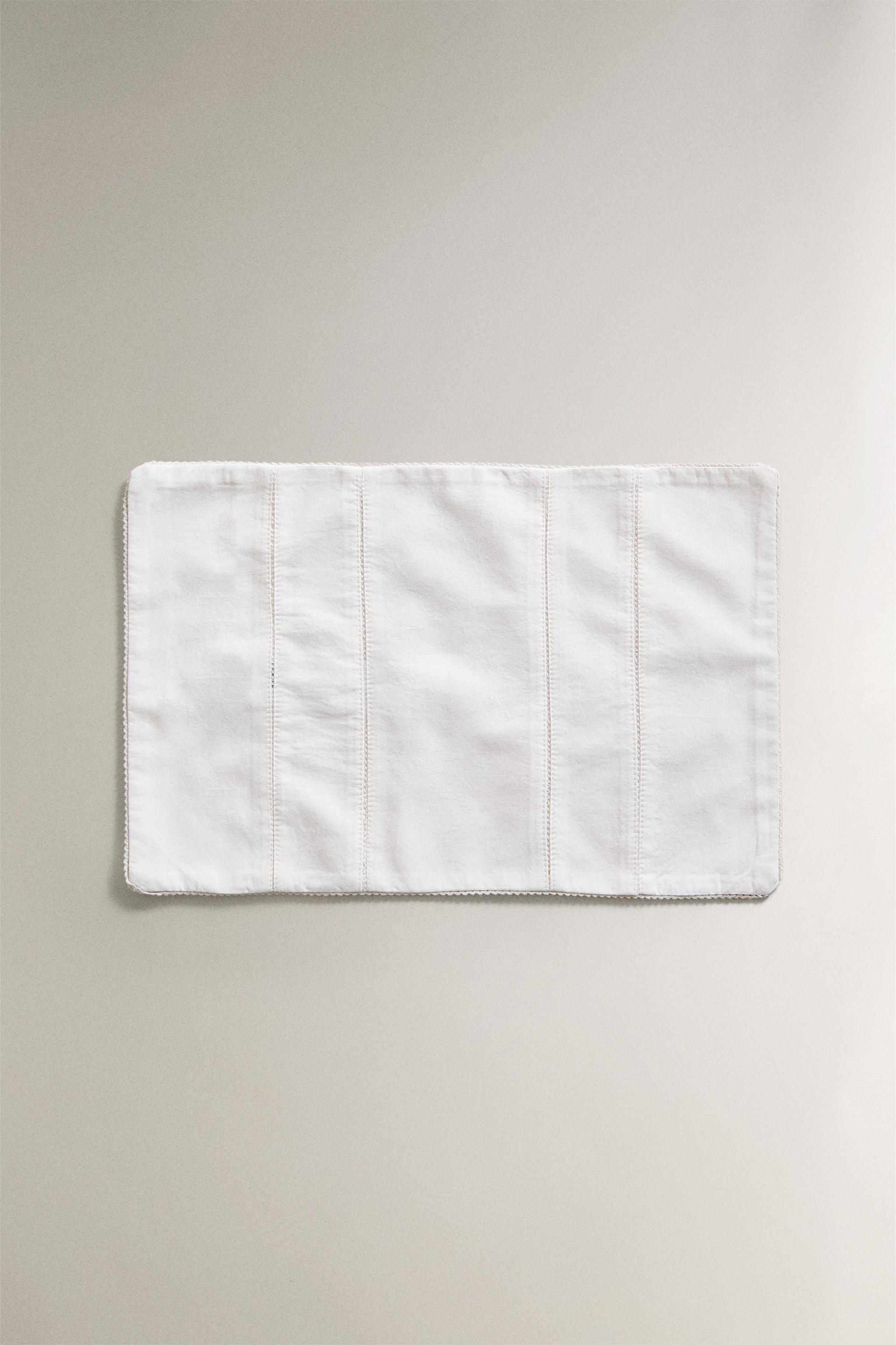 HEMSTITCHED POPLIN MINI CRIB SHEET SET