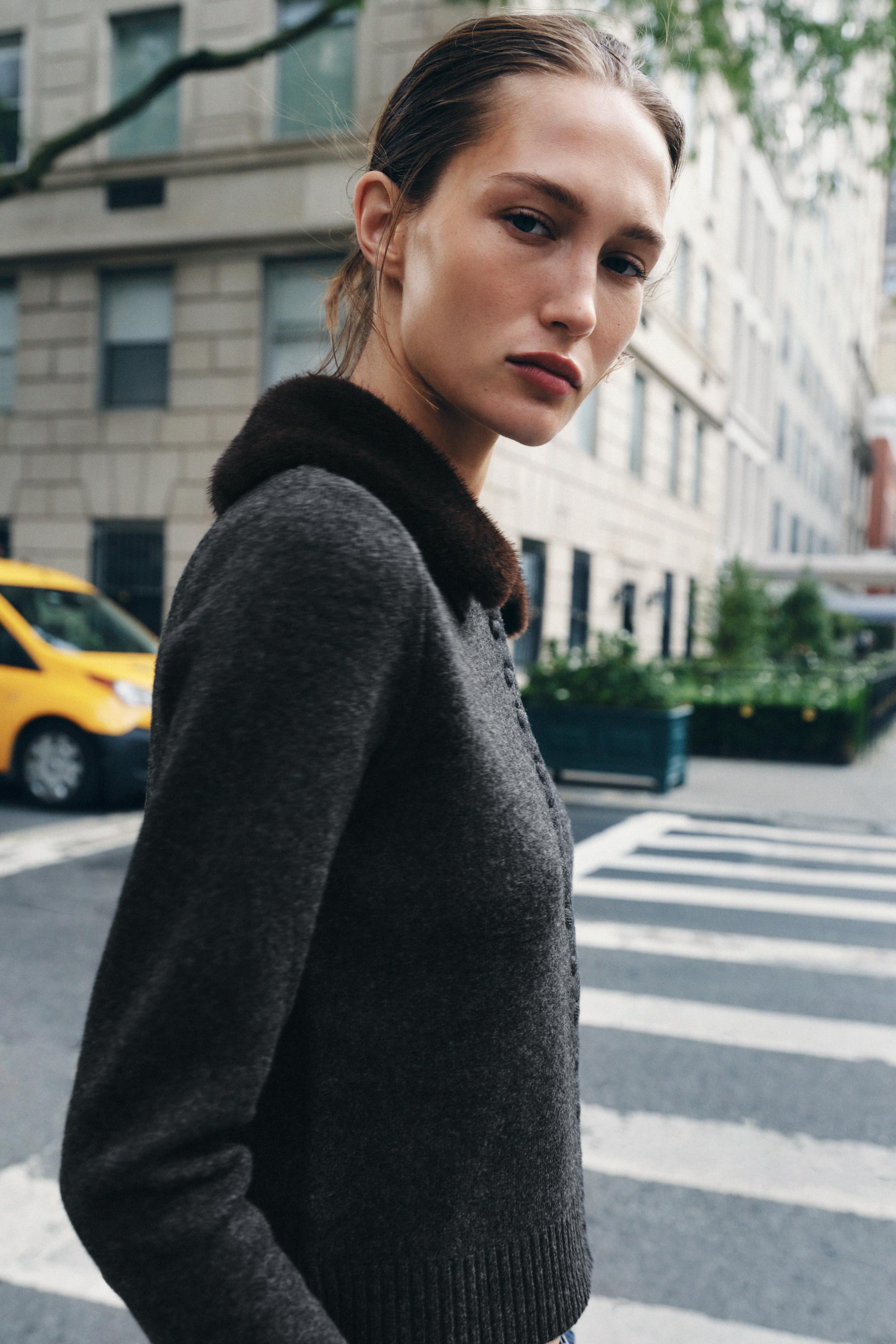 FAUX FUR LAPEL KNIT CARDIGAN