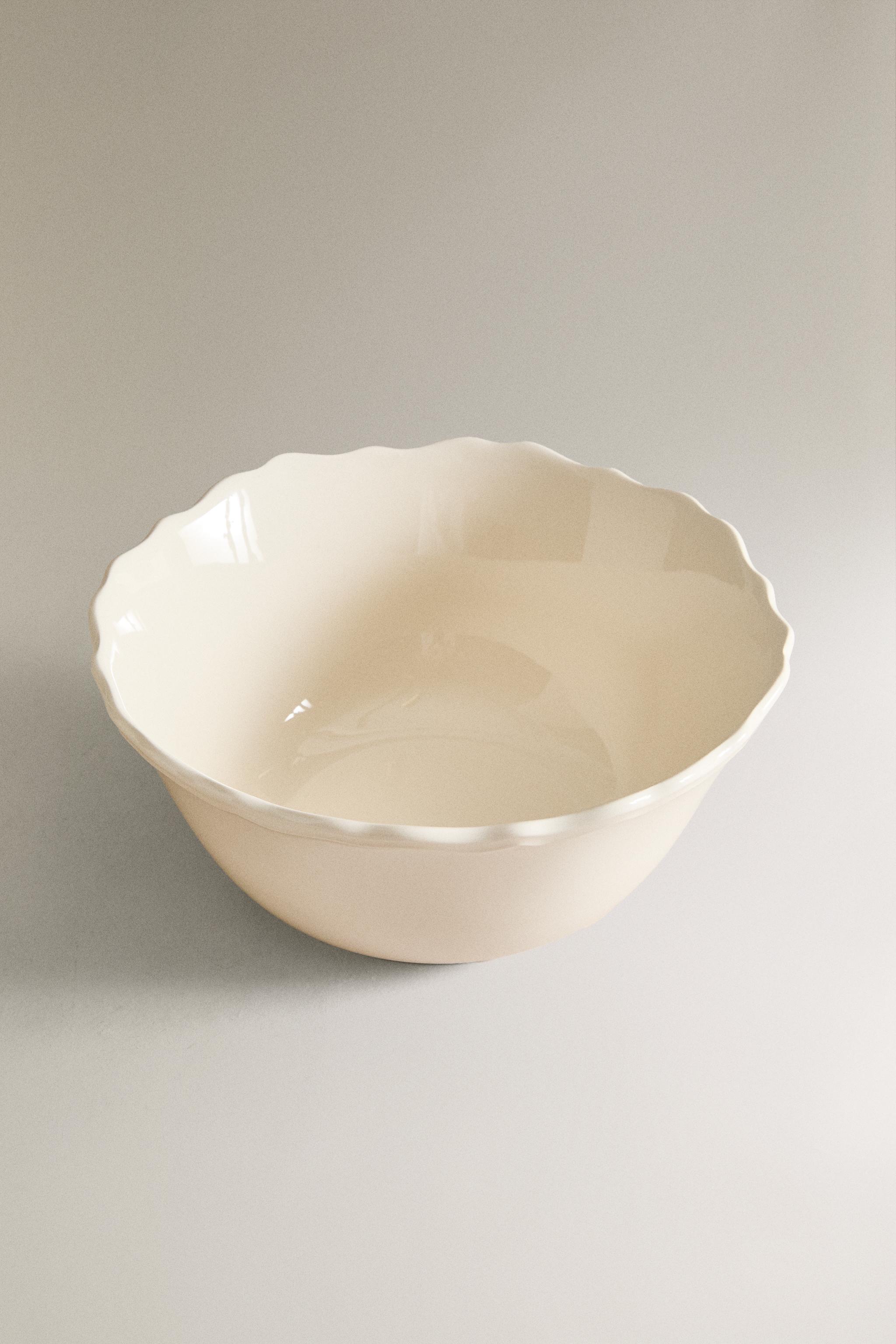 EARTHENWARE SALAD BOWL WITH RAISED-DESIGN EDGE