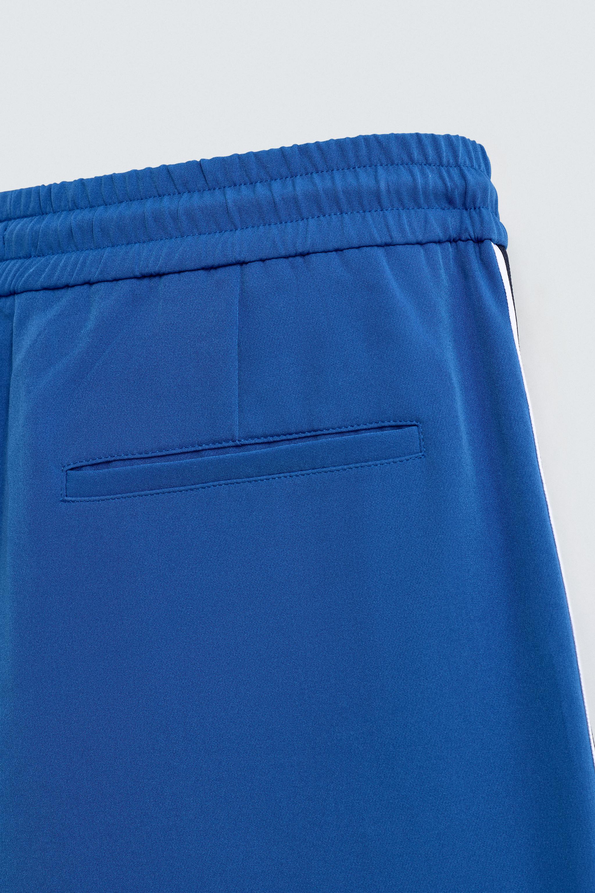 CONTRAST STRIPE SHORTS