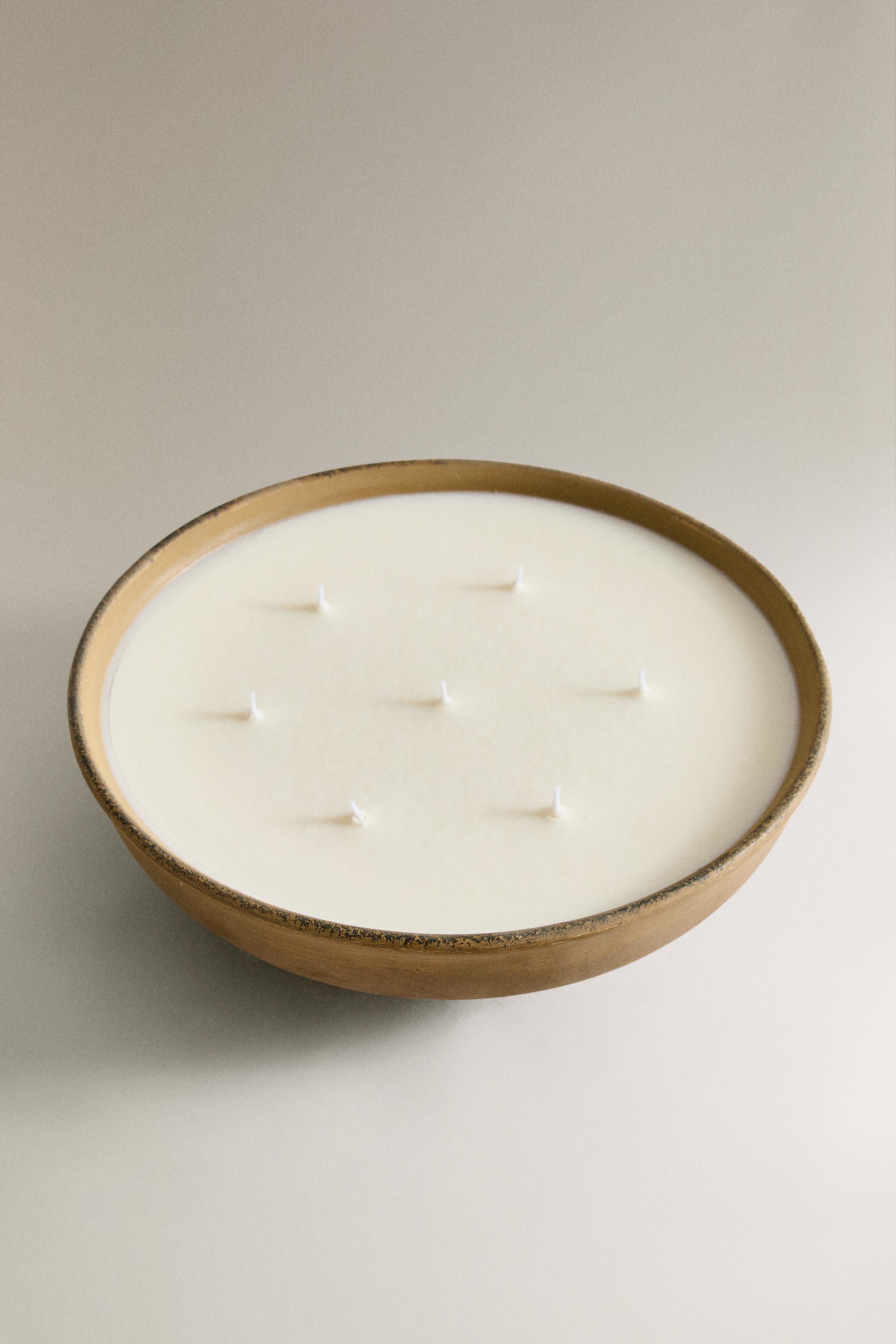 (1200 G) INCENSE LEATHER SCENTED CANDLE