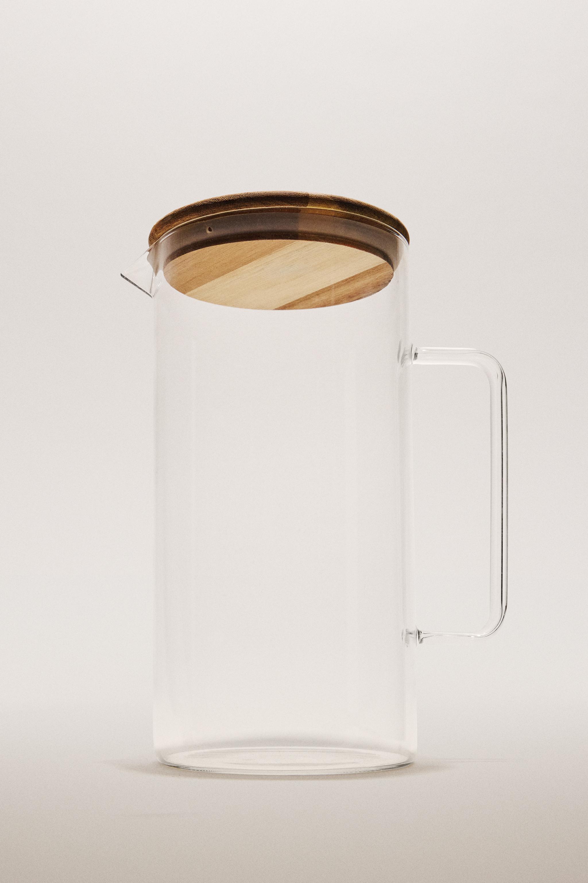 BOROSILICATE GLASS PITCHER WITH LID