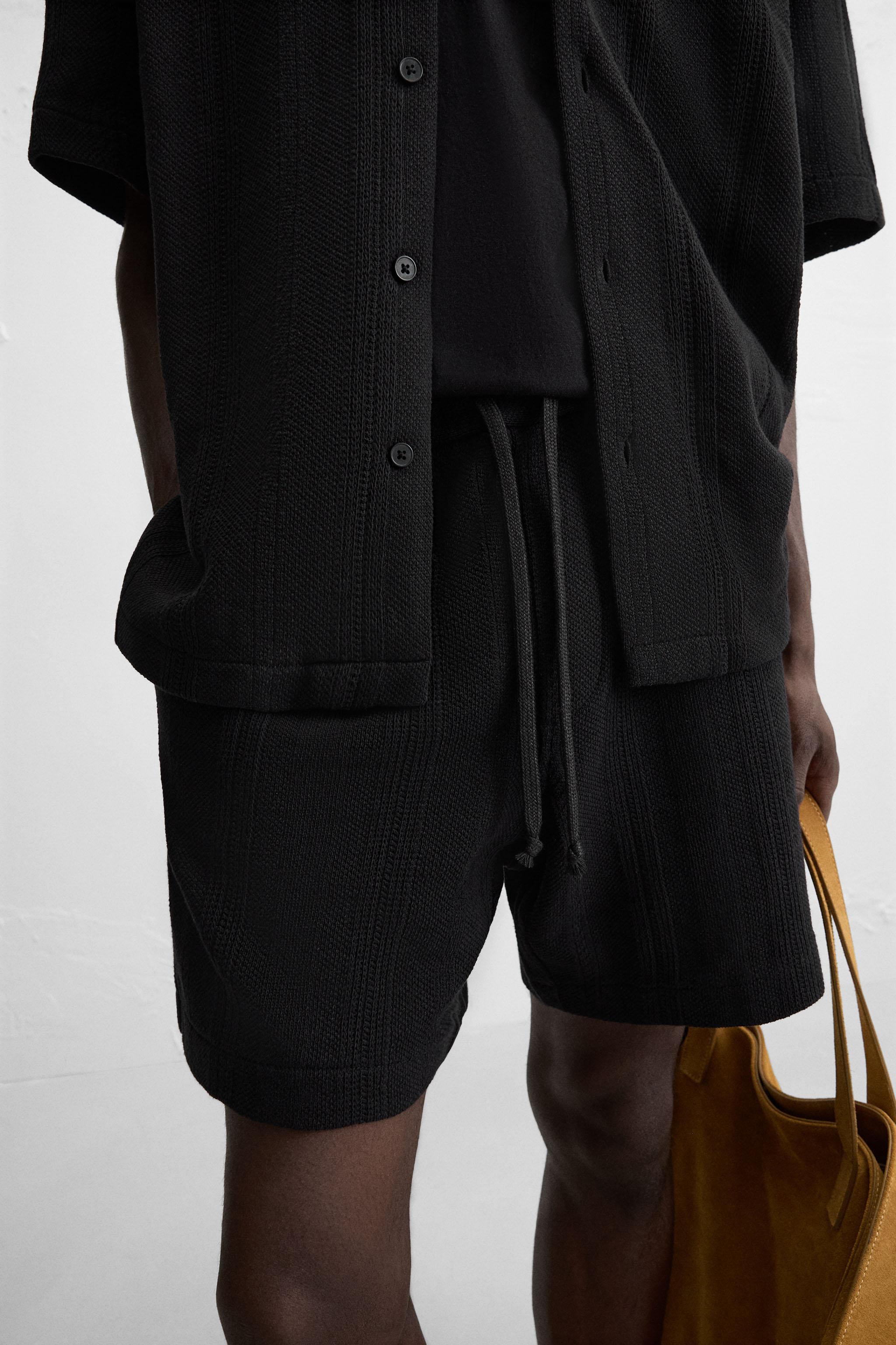 JACQUARD TEXTURED SHORTS