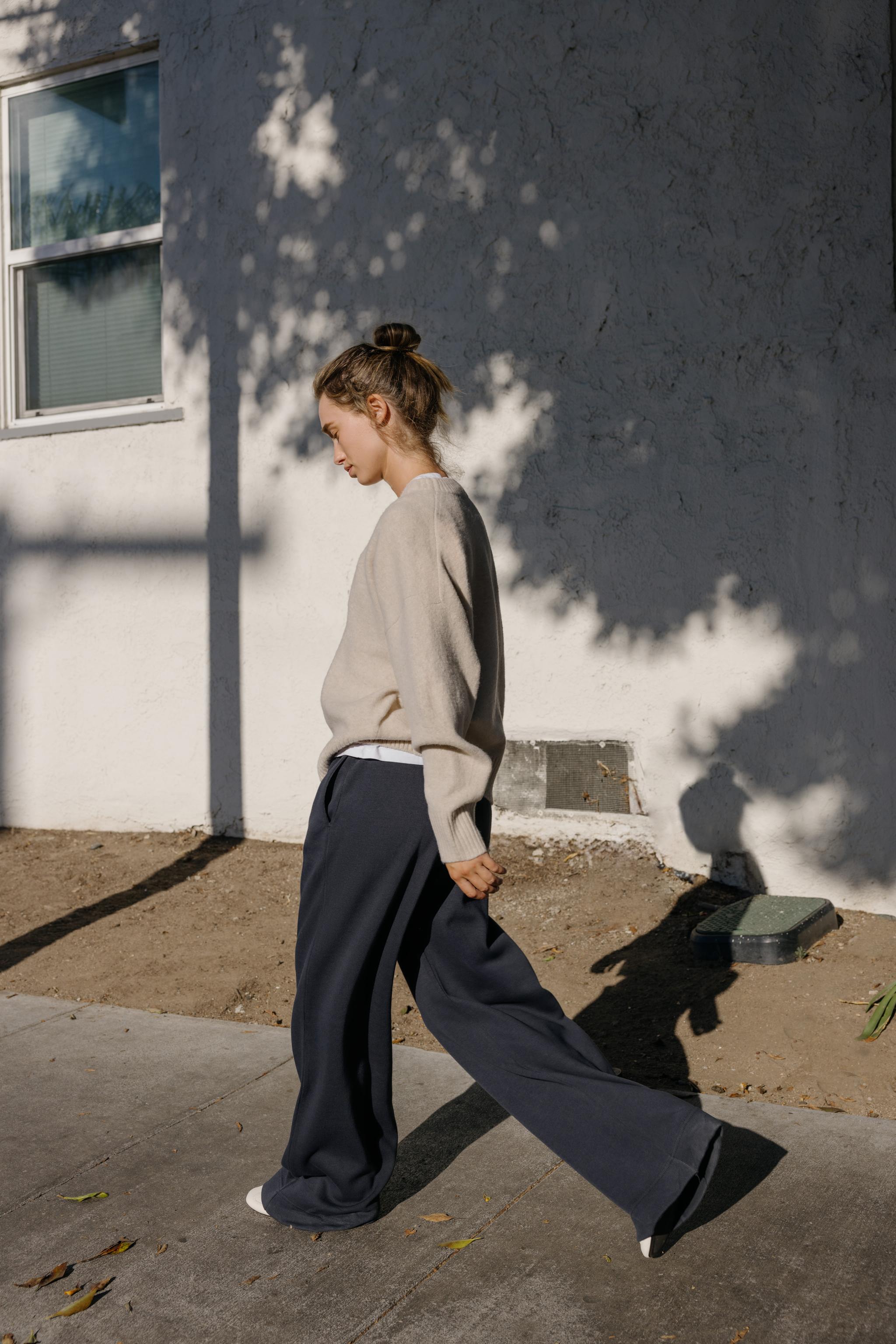 SOFT STRAIGHT LEG PANTS