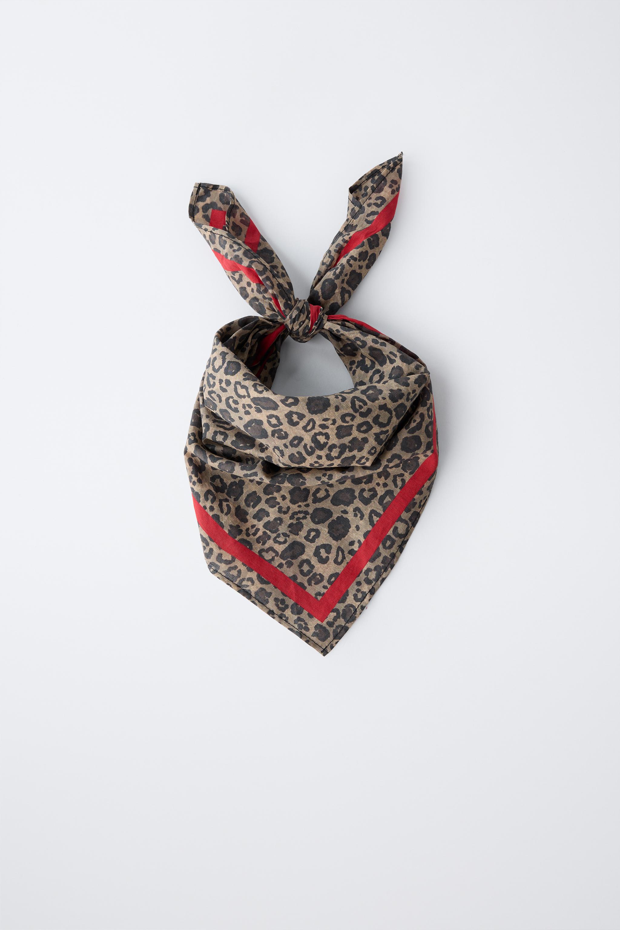 SQUARE ANIMAL PRINT BANDANA