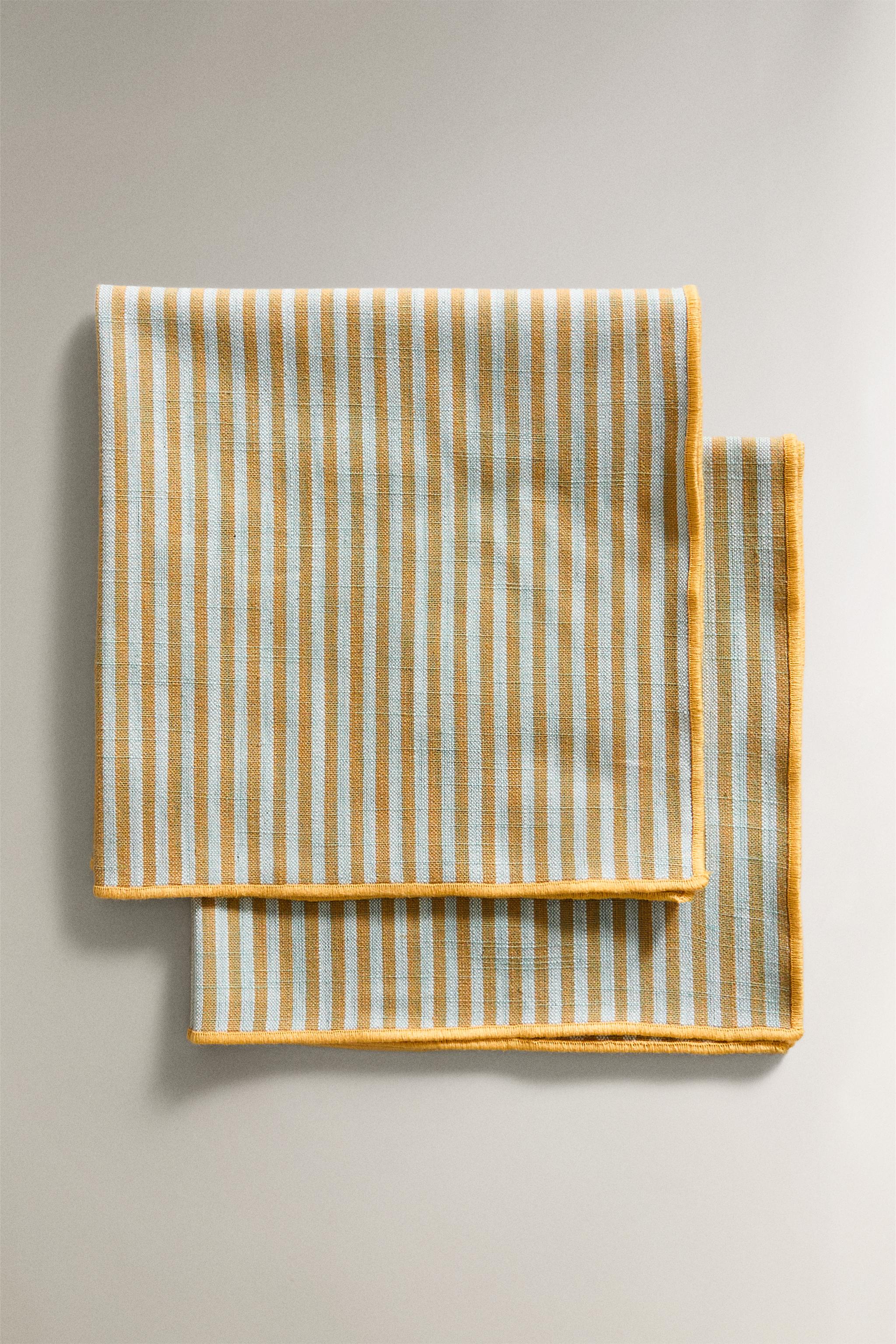 SET OF STRIPED COTTON NAPKINS (SET OF 2)