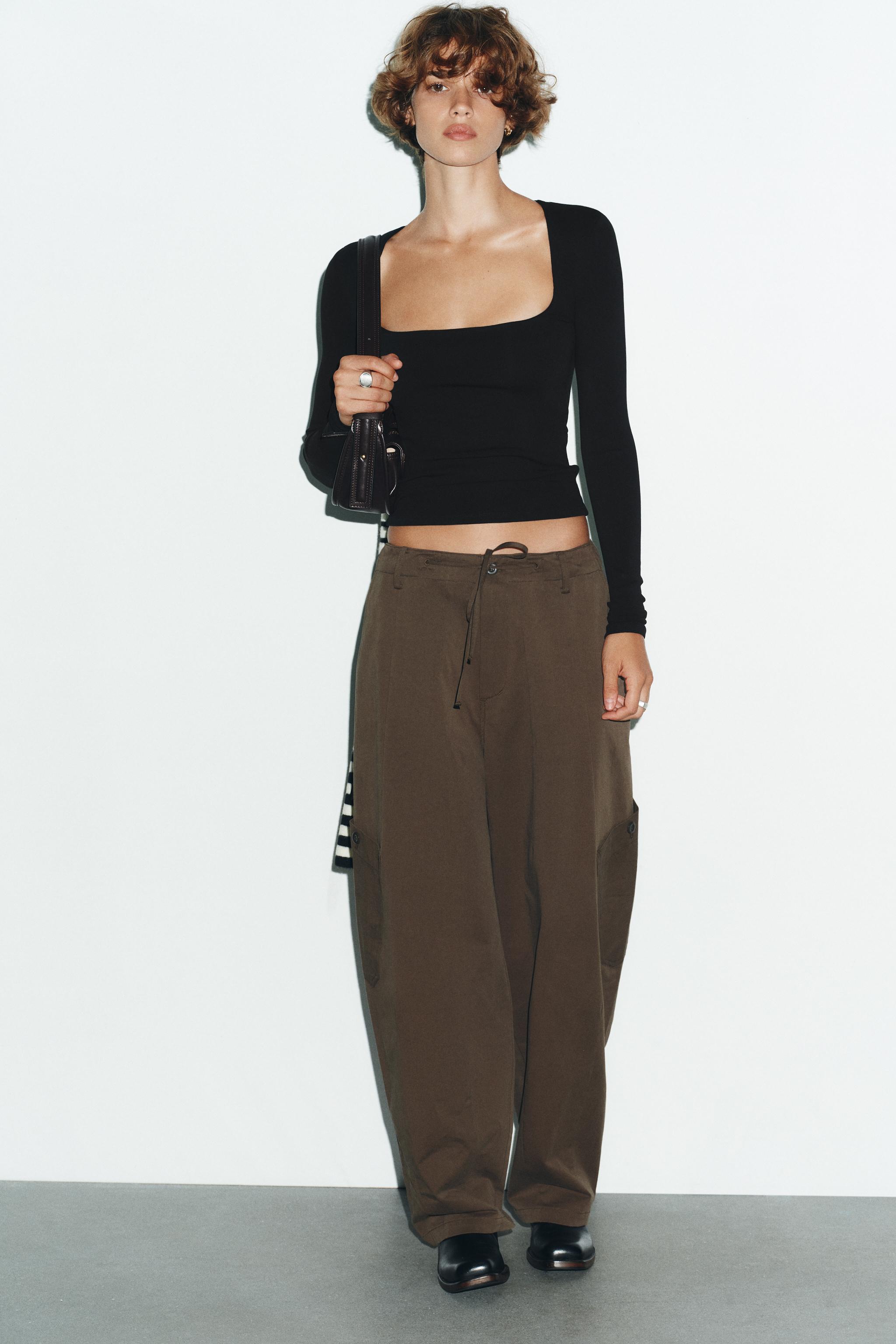 RIBBED SQUARE NECK TOP