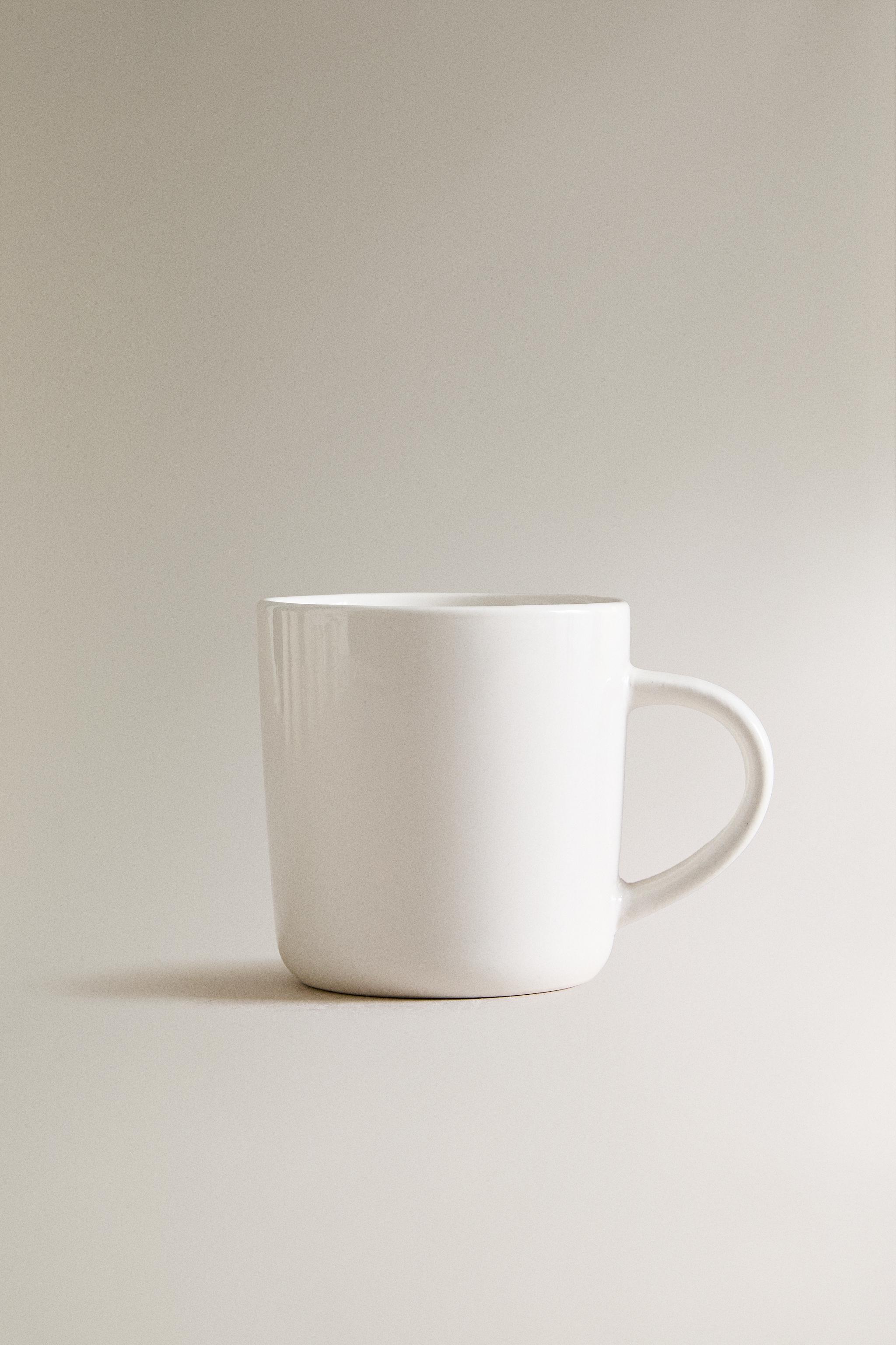 STONEWARE MUG