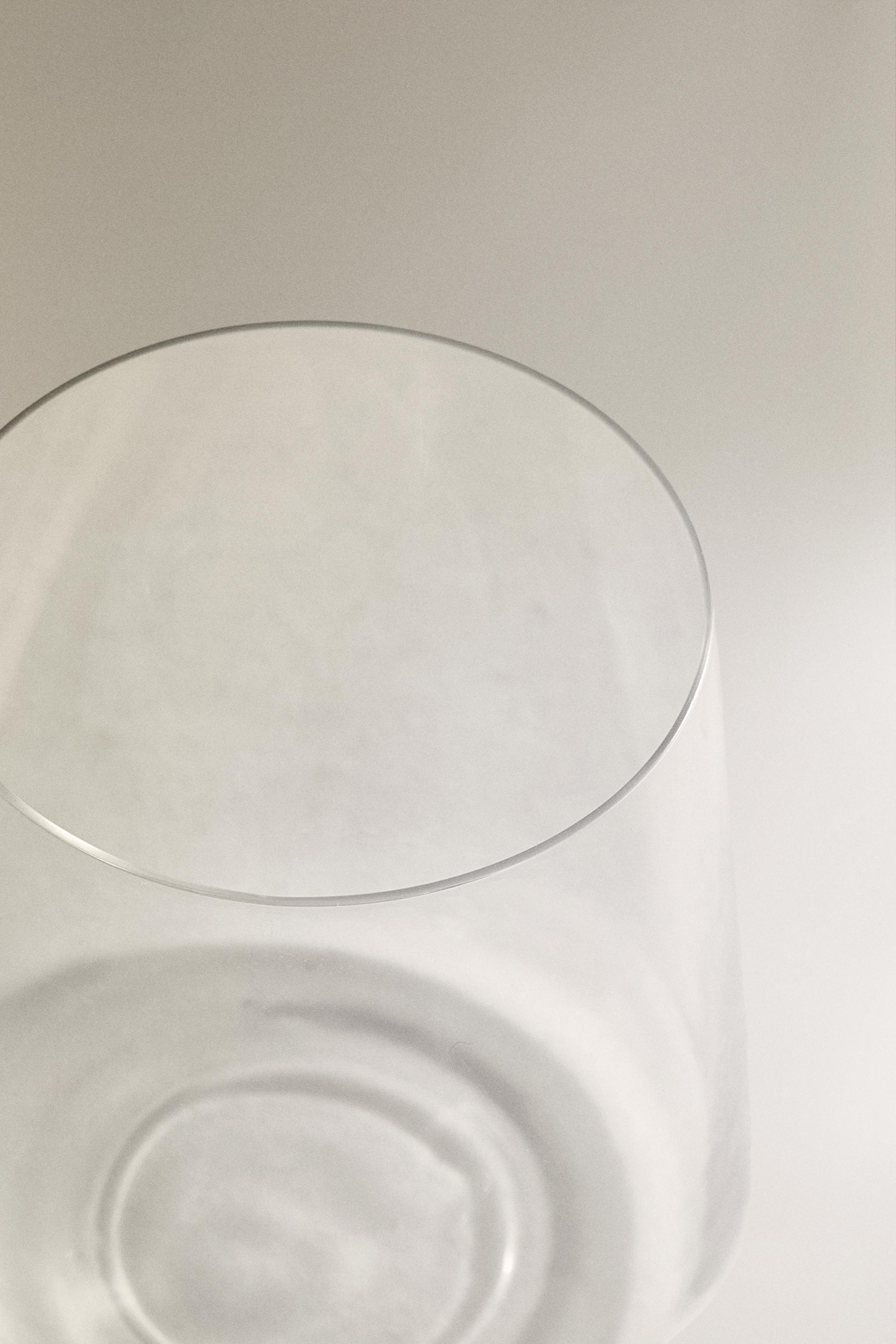 CONICAL CRYSTALLINE TUMBLER