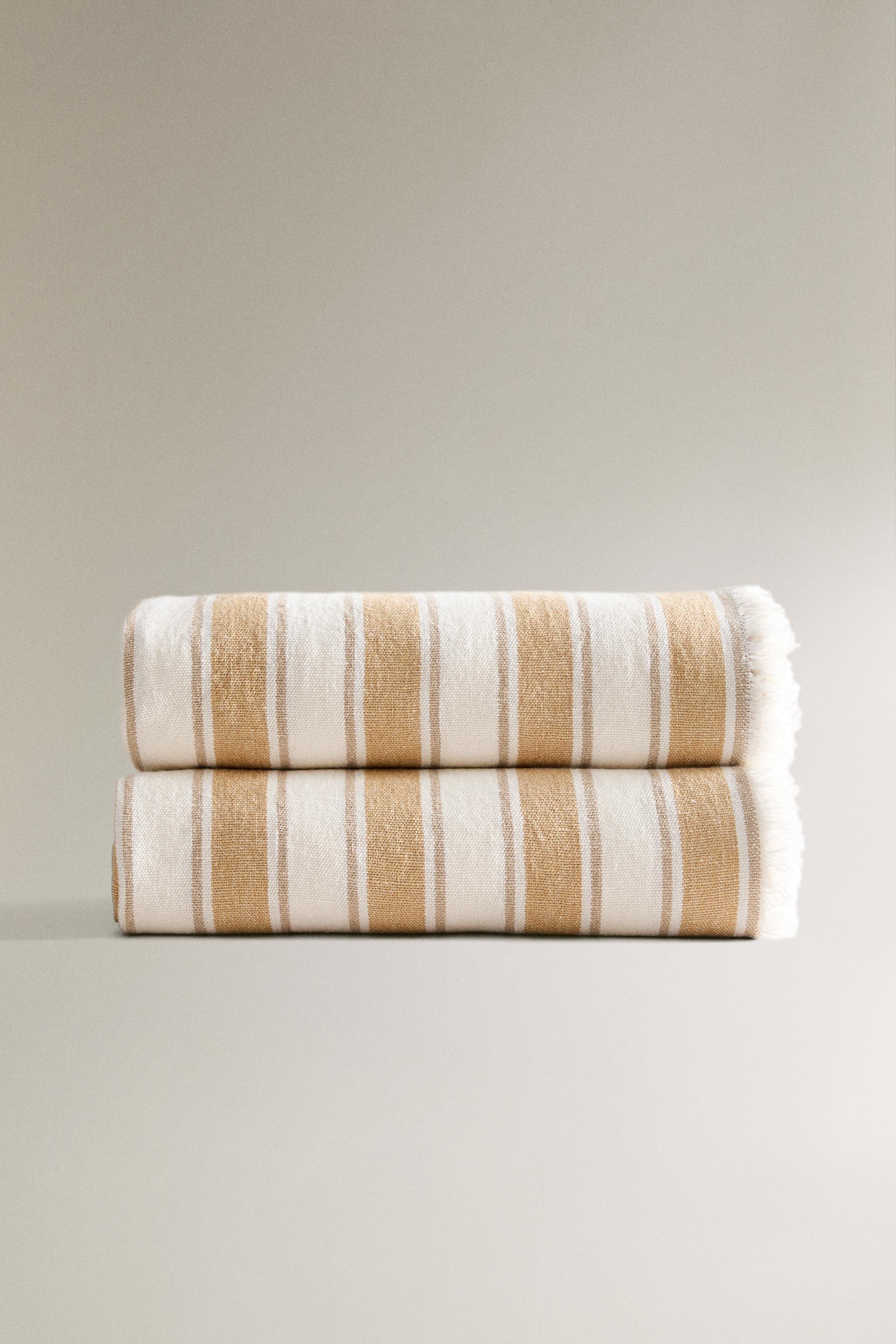 STRIPED LINEN BLANKET