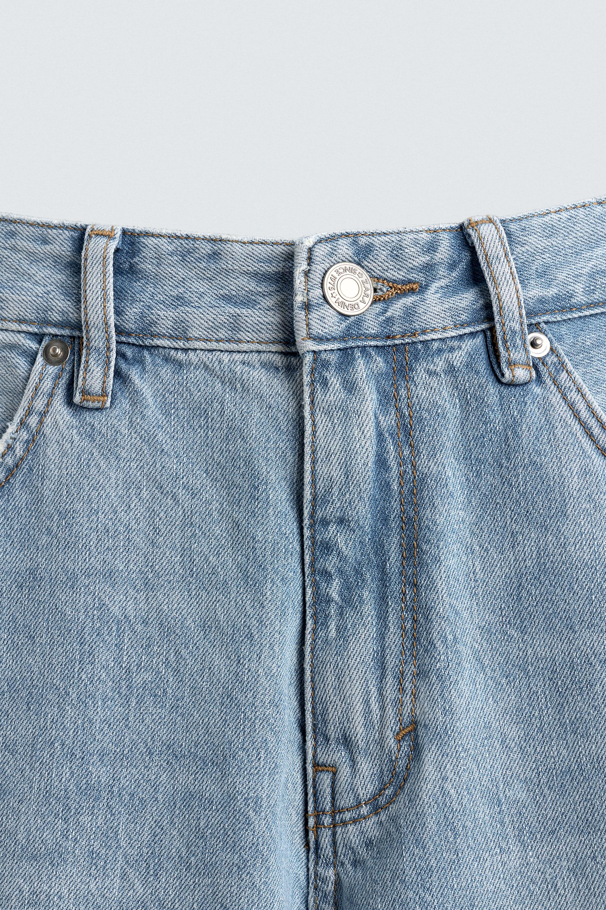 SLIM TAPERED FIT JEANS