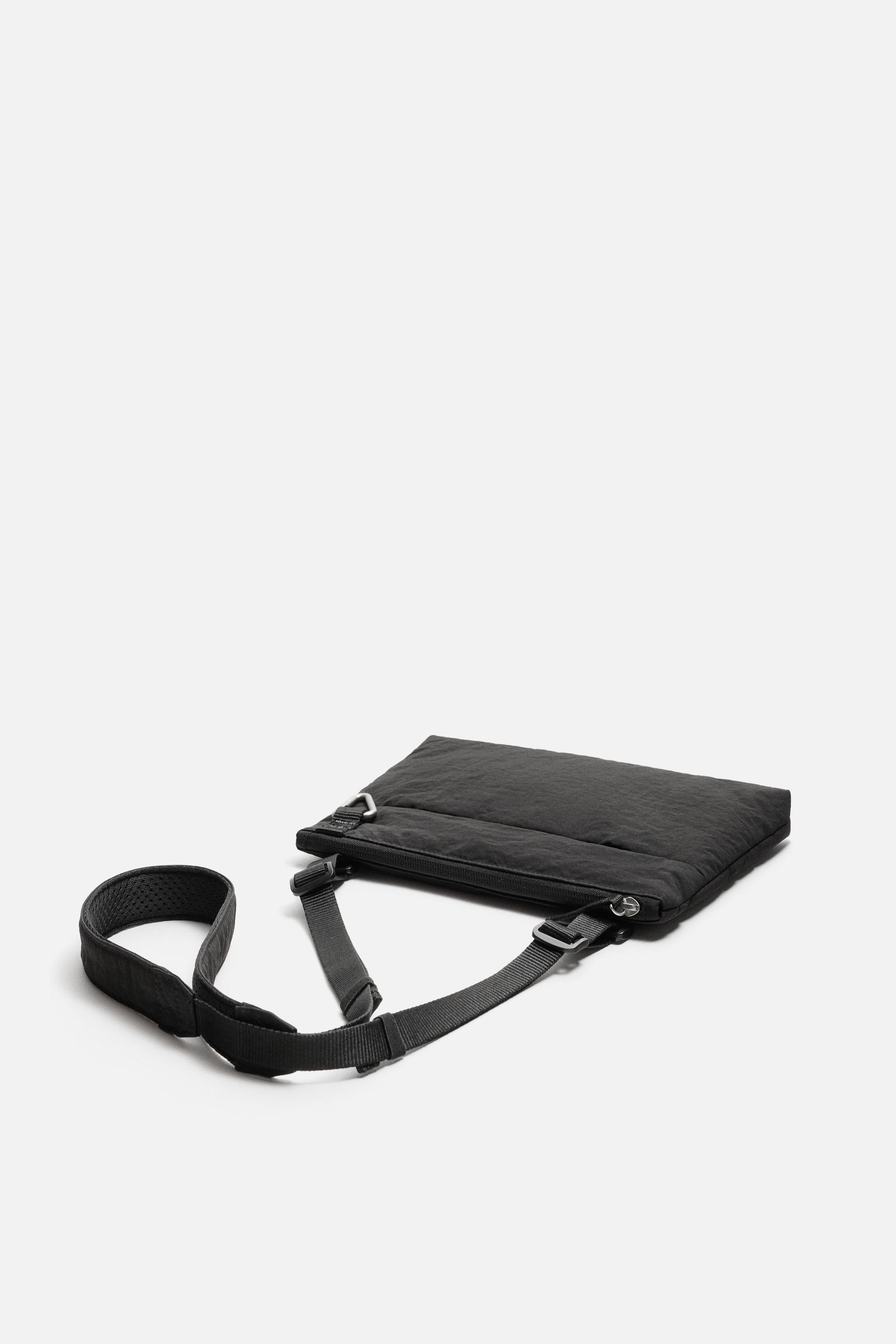 TECHNICAL CROSSBODY BAG
