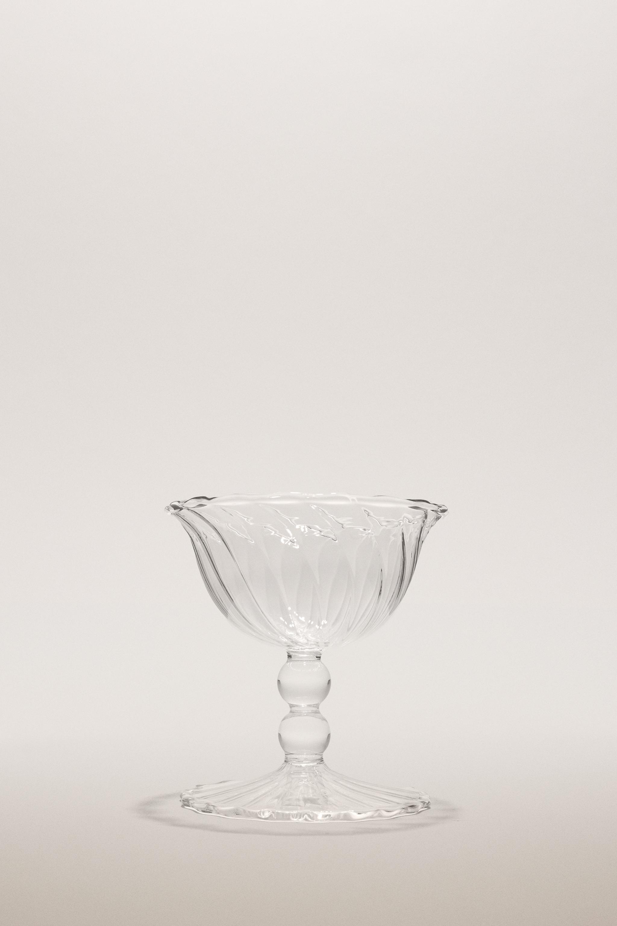 WAVY BOROSILICATE SHOT GLASS