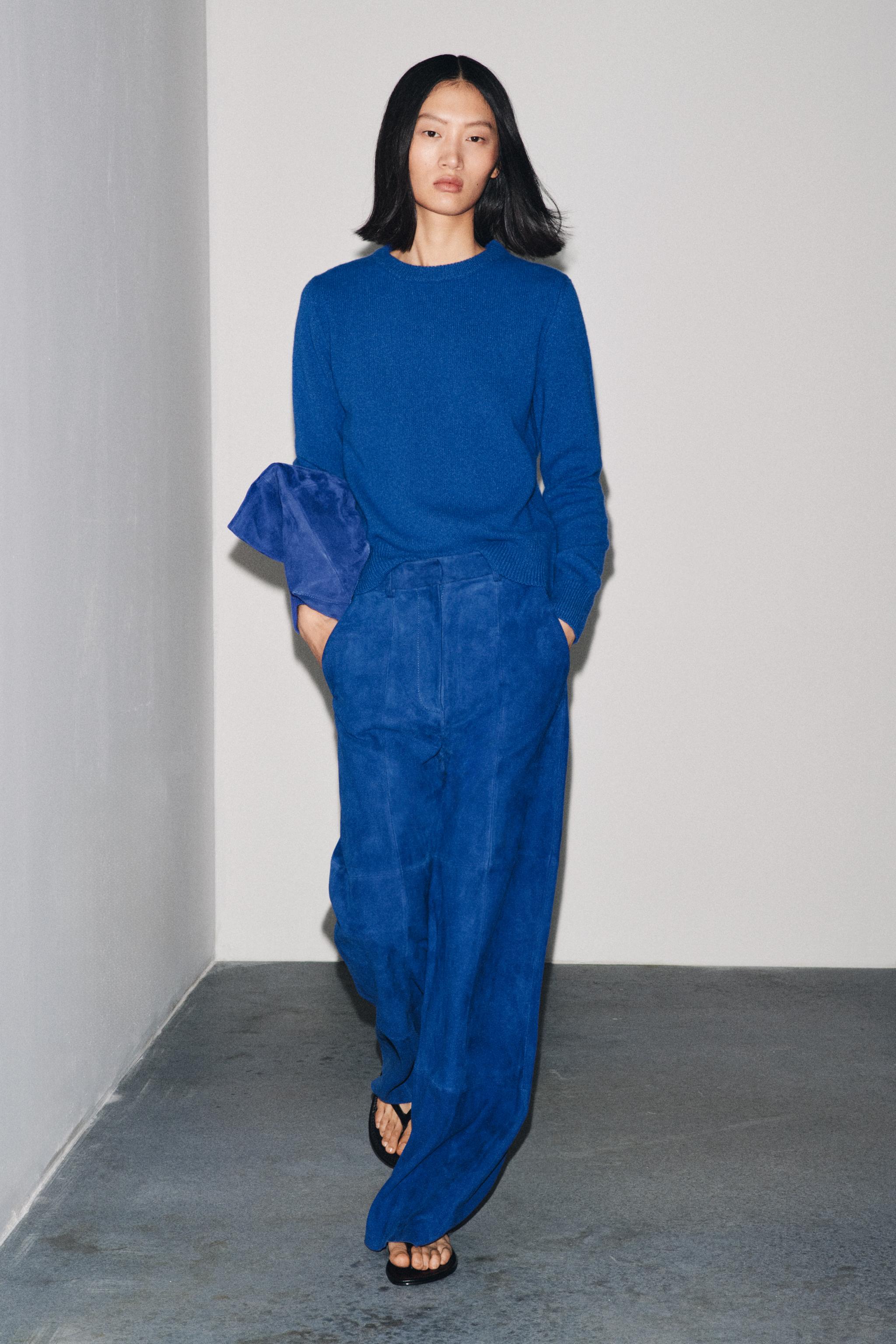 BASIC CASHMERE AND WOOL SWEATER