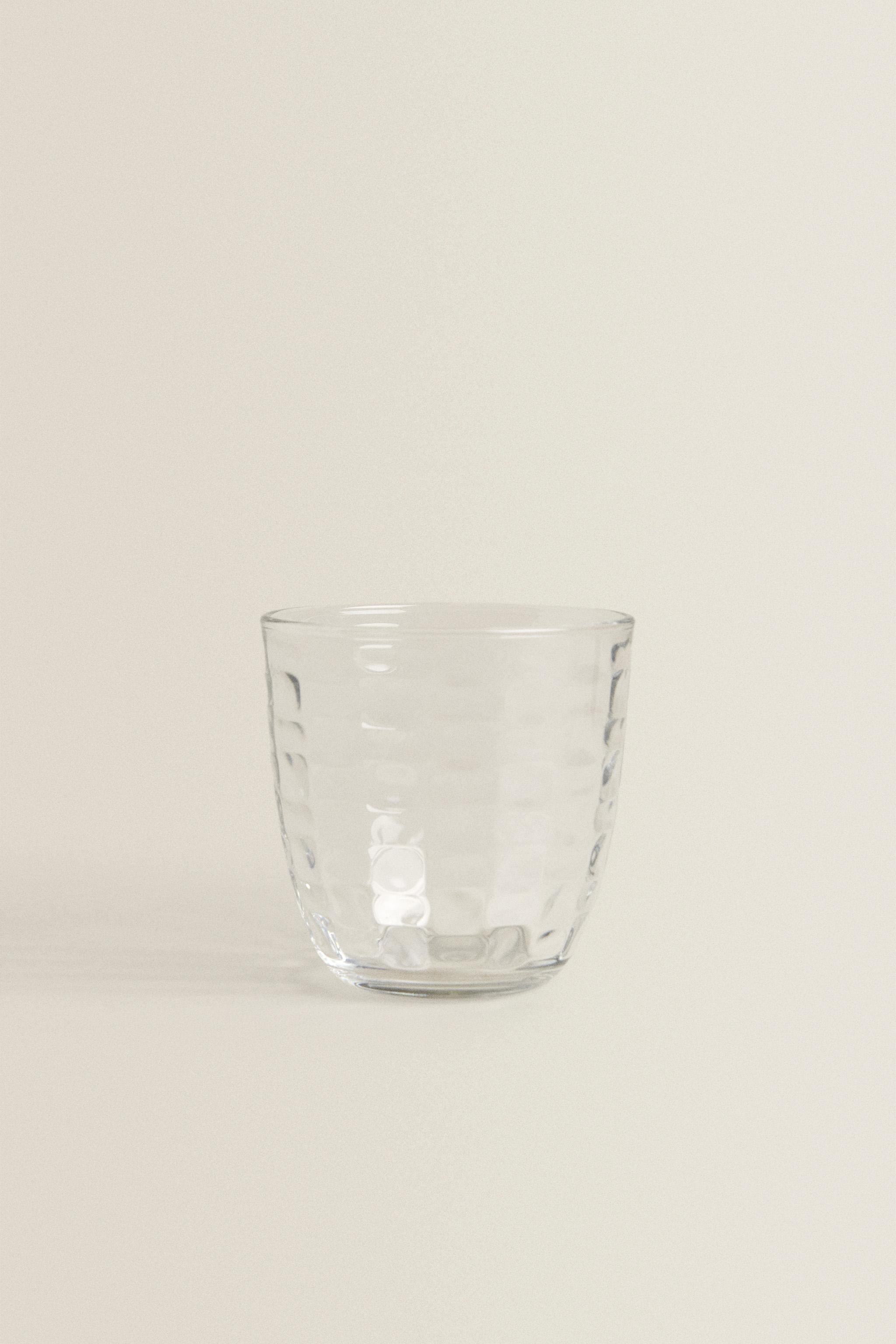 RAISED SQUARE-EFFECT TUMBLER