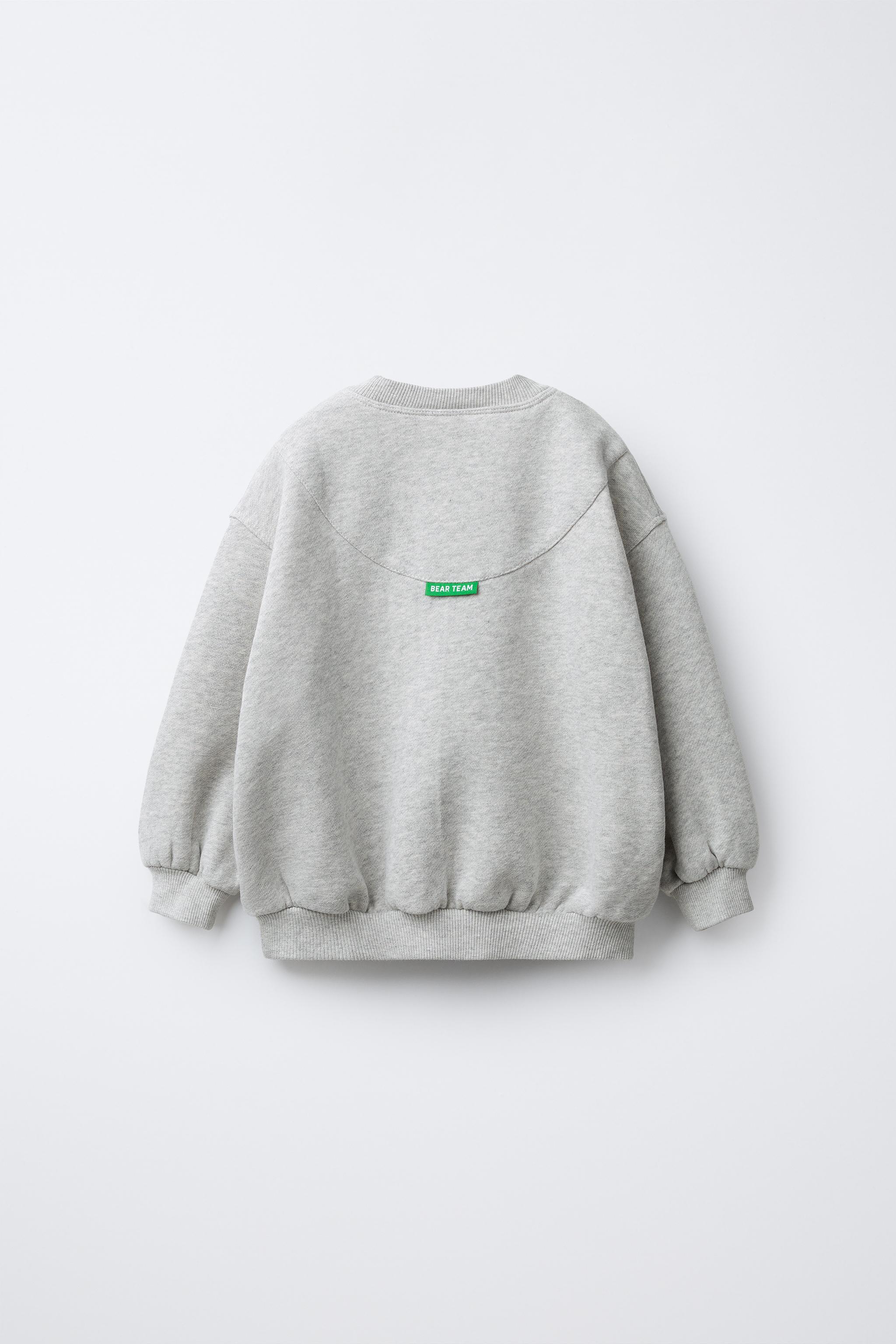 EMBROIDERED BEAR SWEATSHIRT