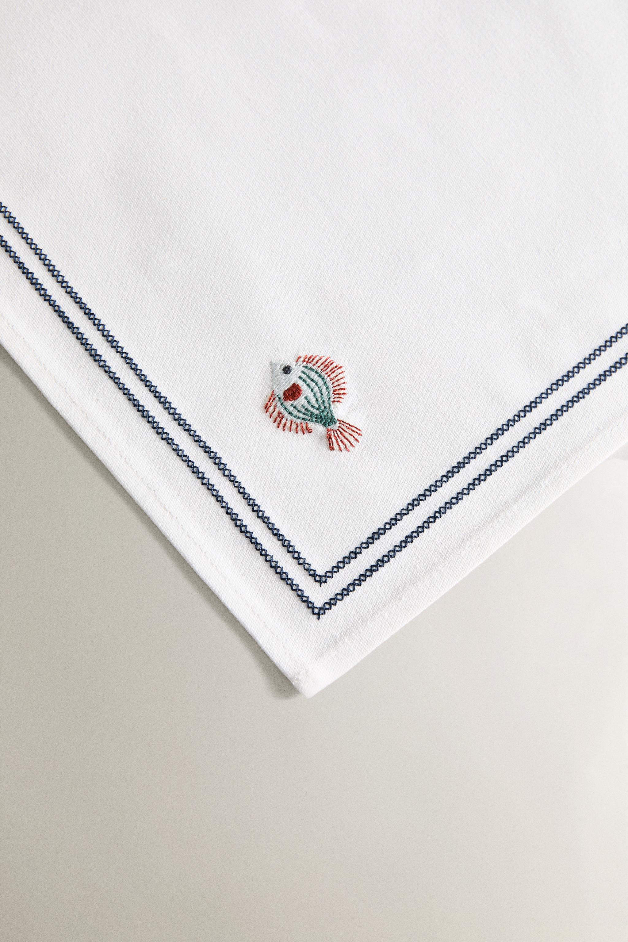 EMBROIDERED FISH PLACEMAT