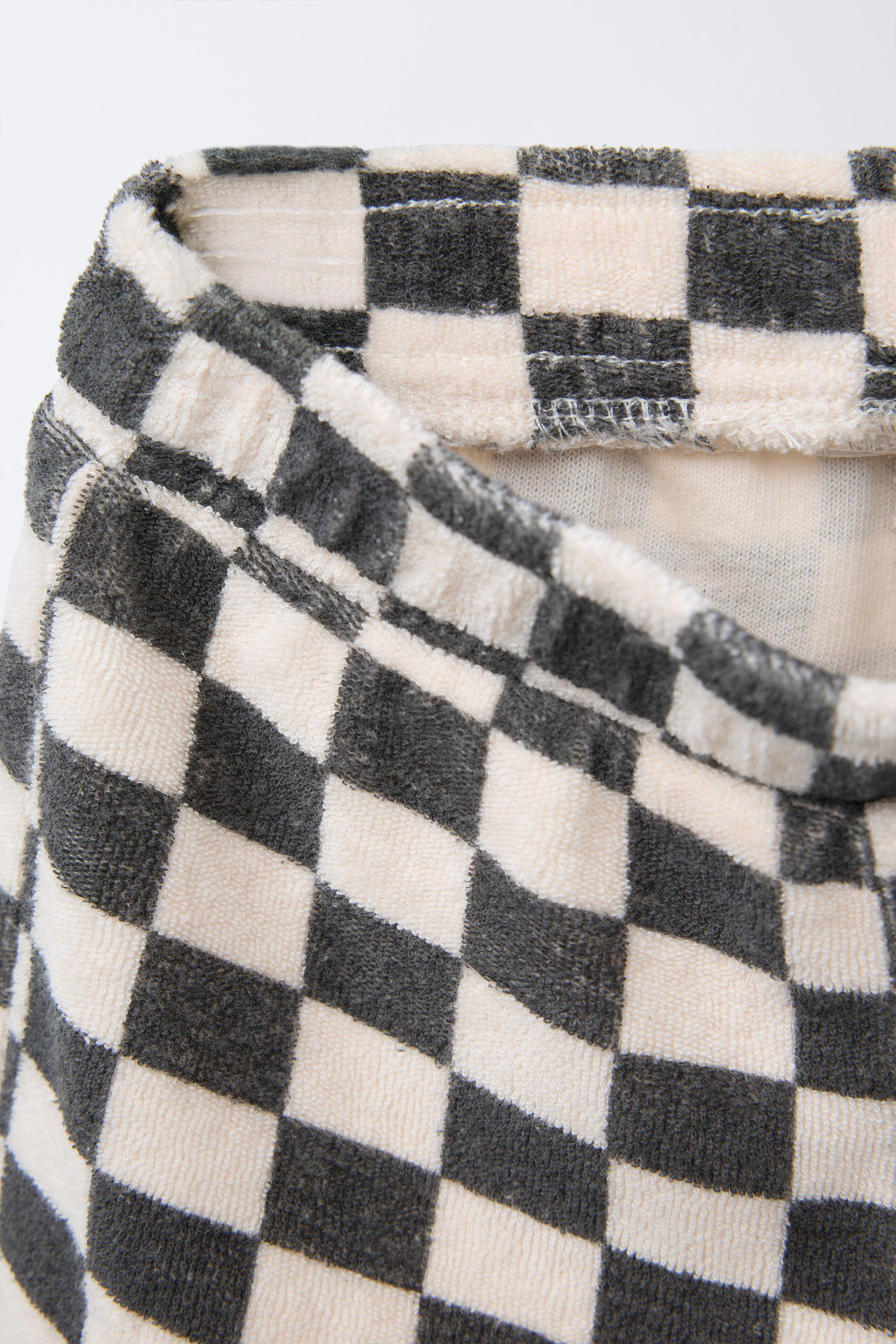 CHECKERBOARD T-SHIRT AND BERMUDA JOGGING SET