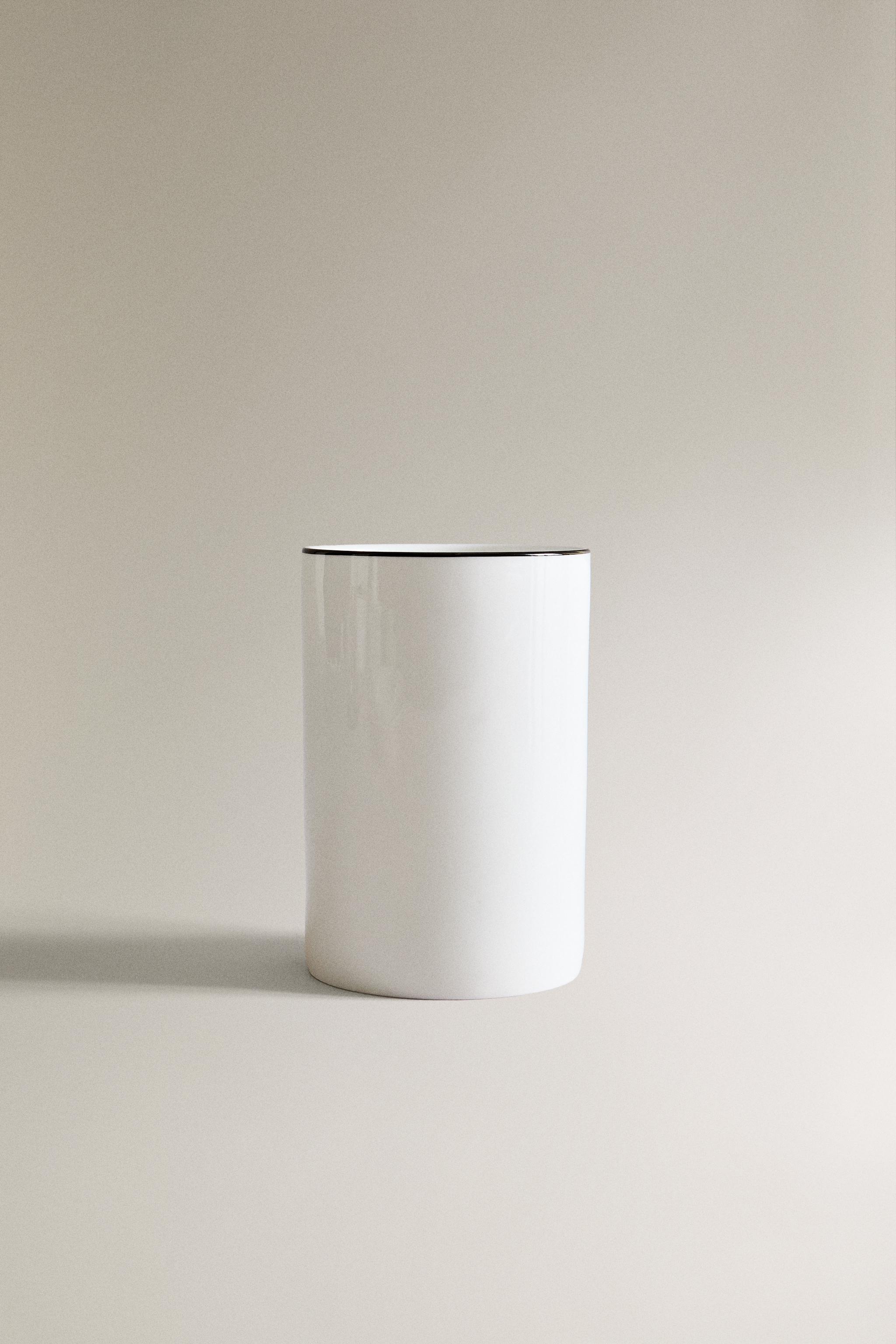 BONE CHINA MUG WITH BLACK RIM