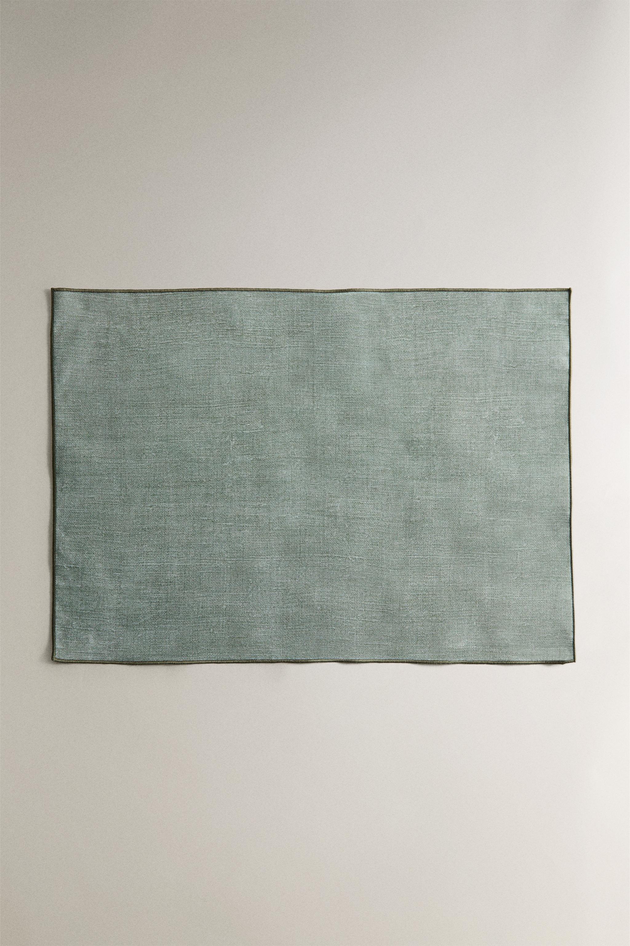 RESIN-COATED OVERLOCK PLACEMAT