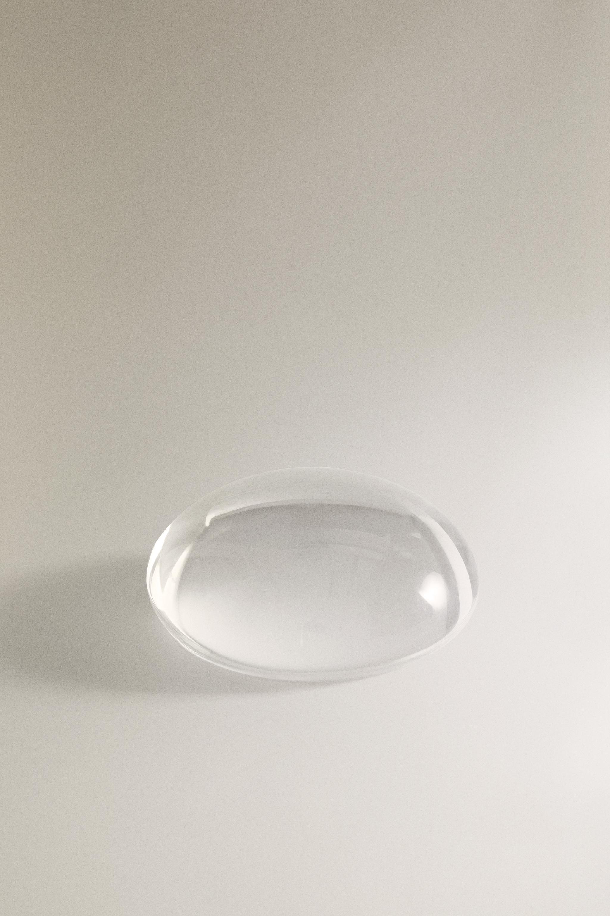 MAGNIFYING PAPERWEIGHT