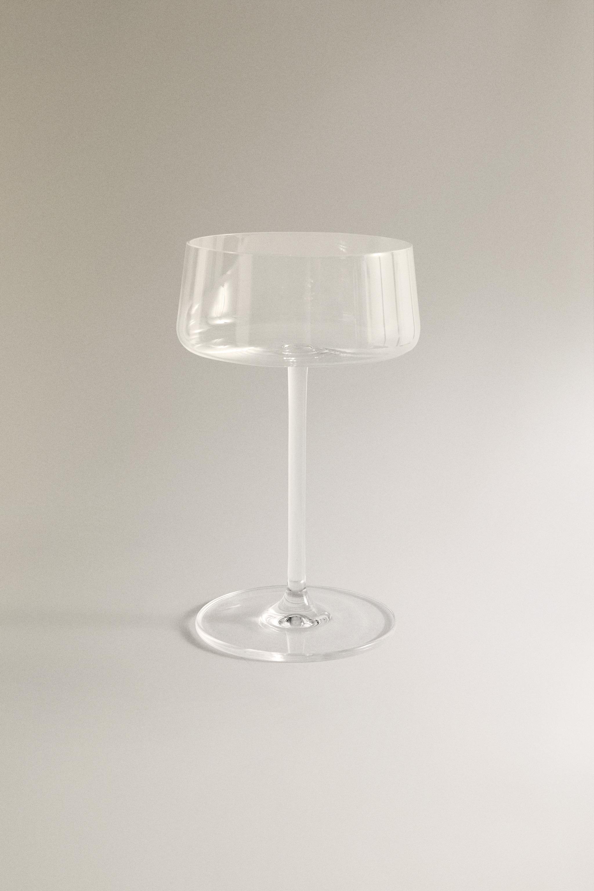 LOW CONICAL CRYSTALLINE WINE GLASS