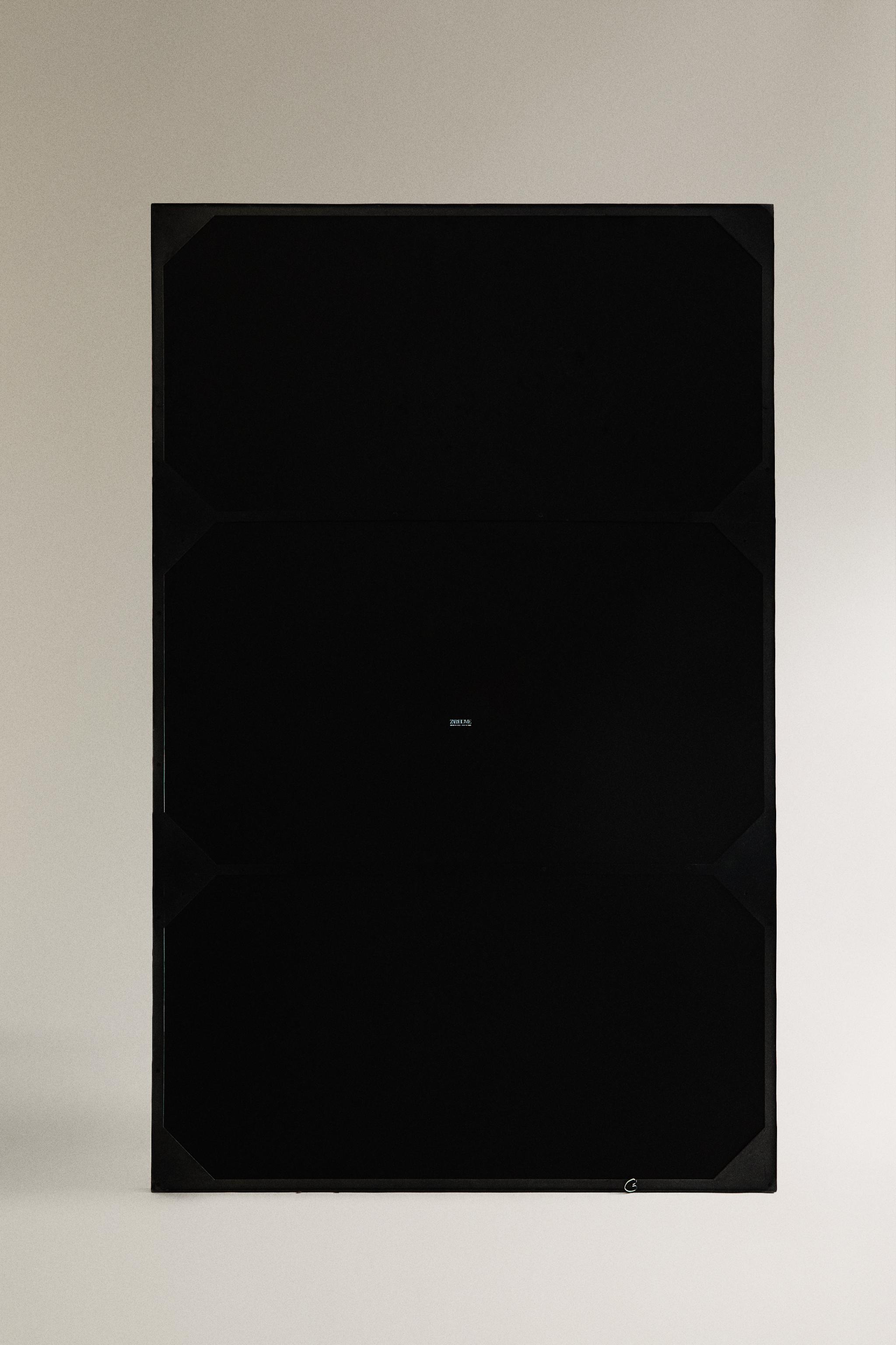 WALL MIRROR WITH SILVER FRAME