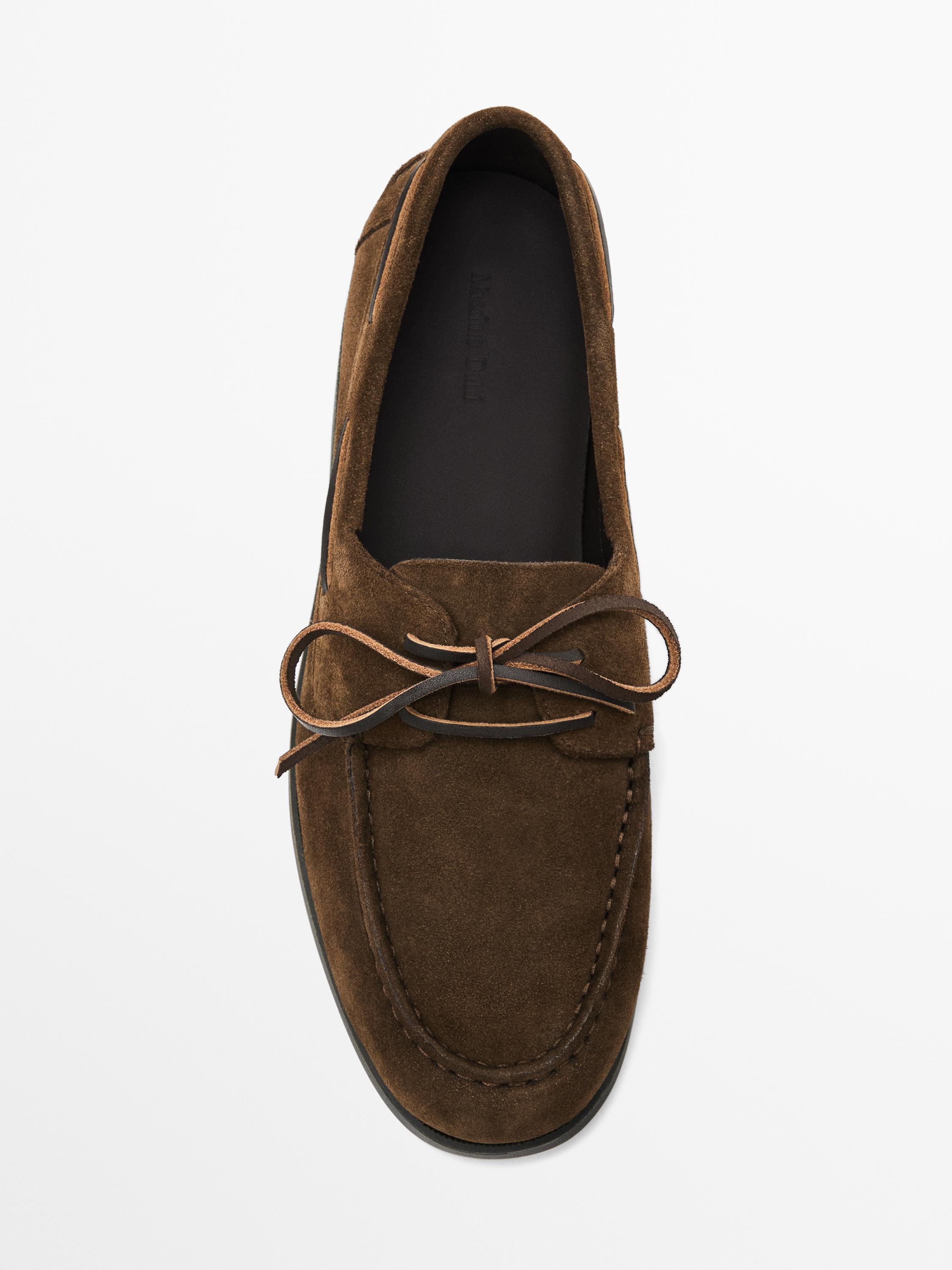 Split suede deck shoes with moc toe
