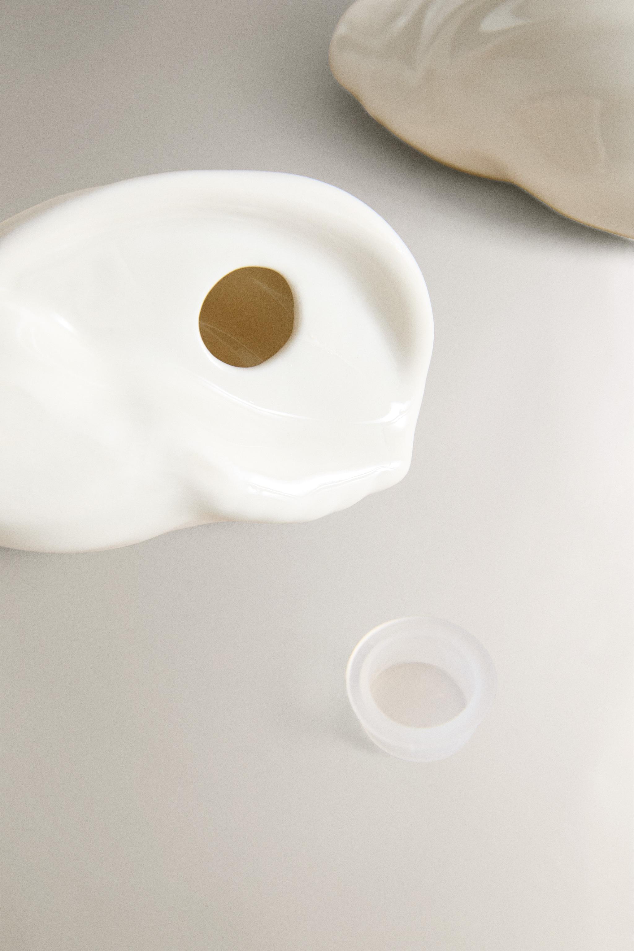 SALT AND PEPPER SHAKER SET SHELLS