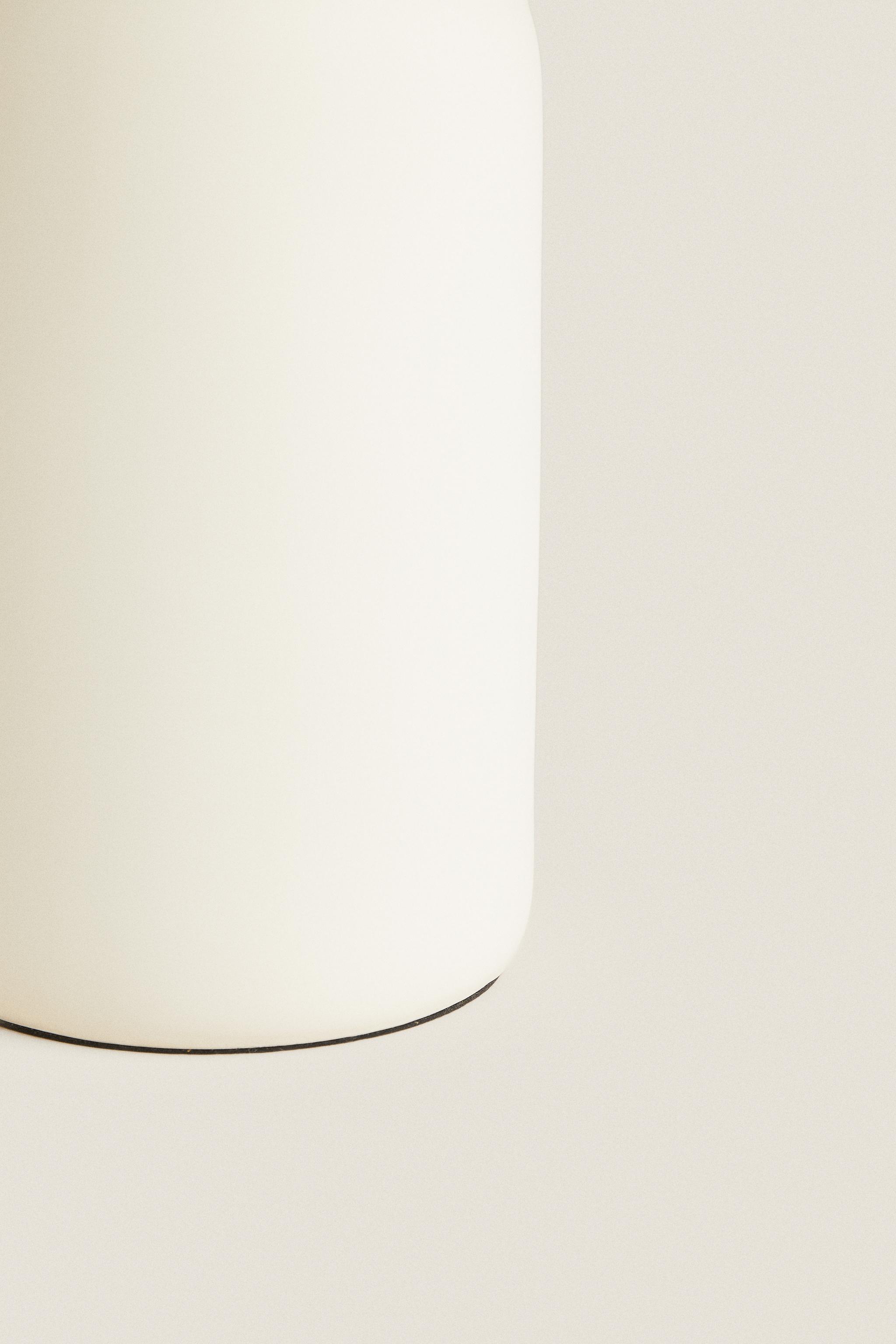 WHITE CERAMIC BASE TABLE LAMP