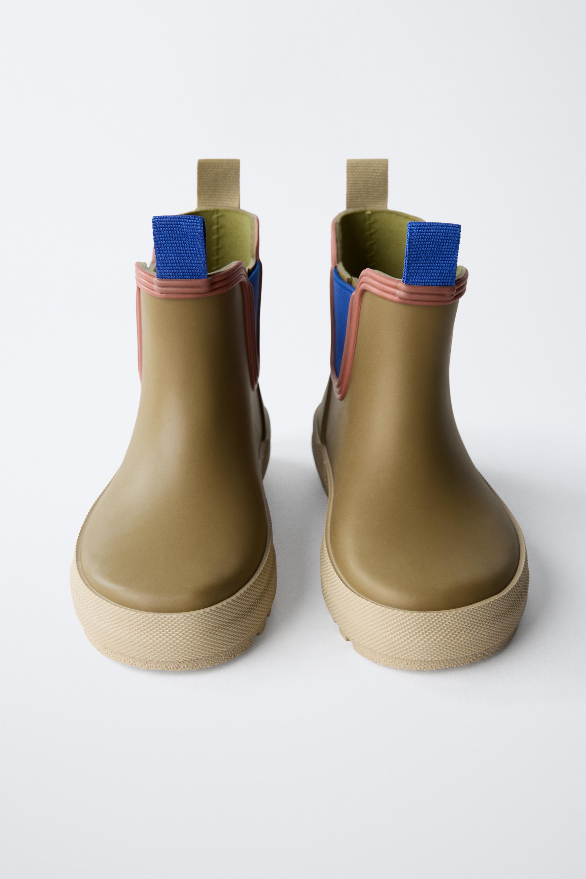 ELASTIC RAIN BOOTS