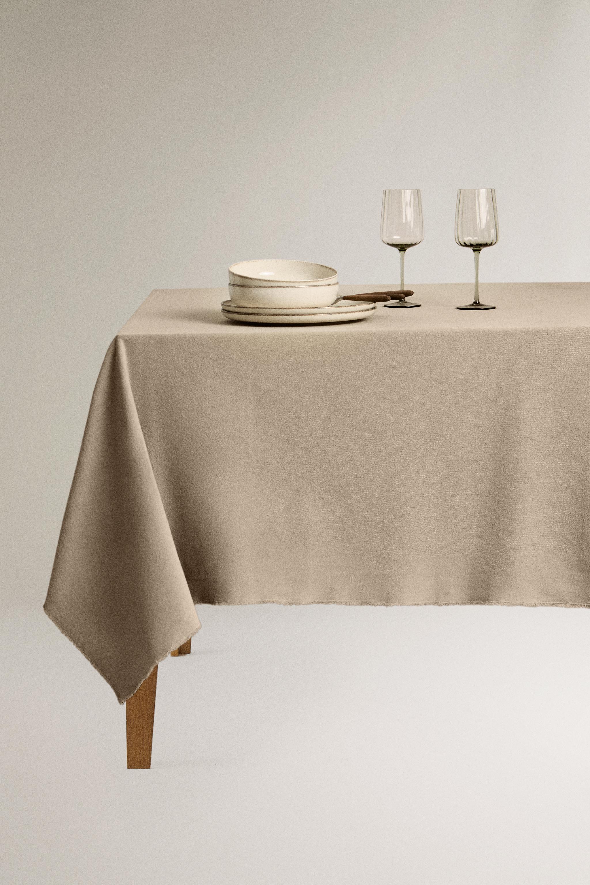 FADED-EFFECT COTTON TABLECLOTH