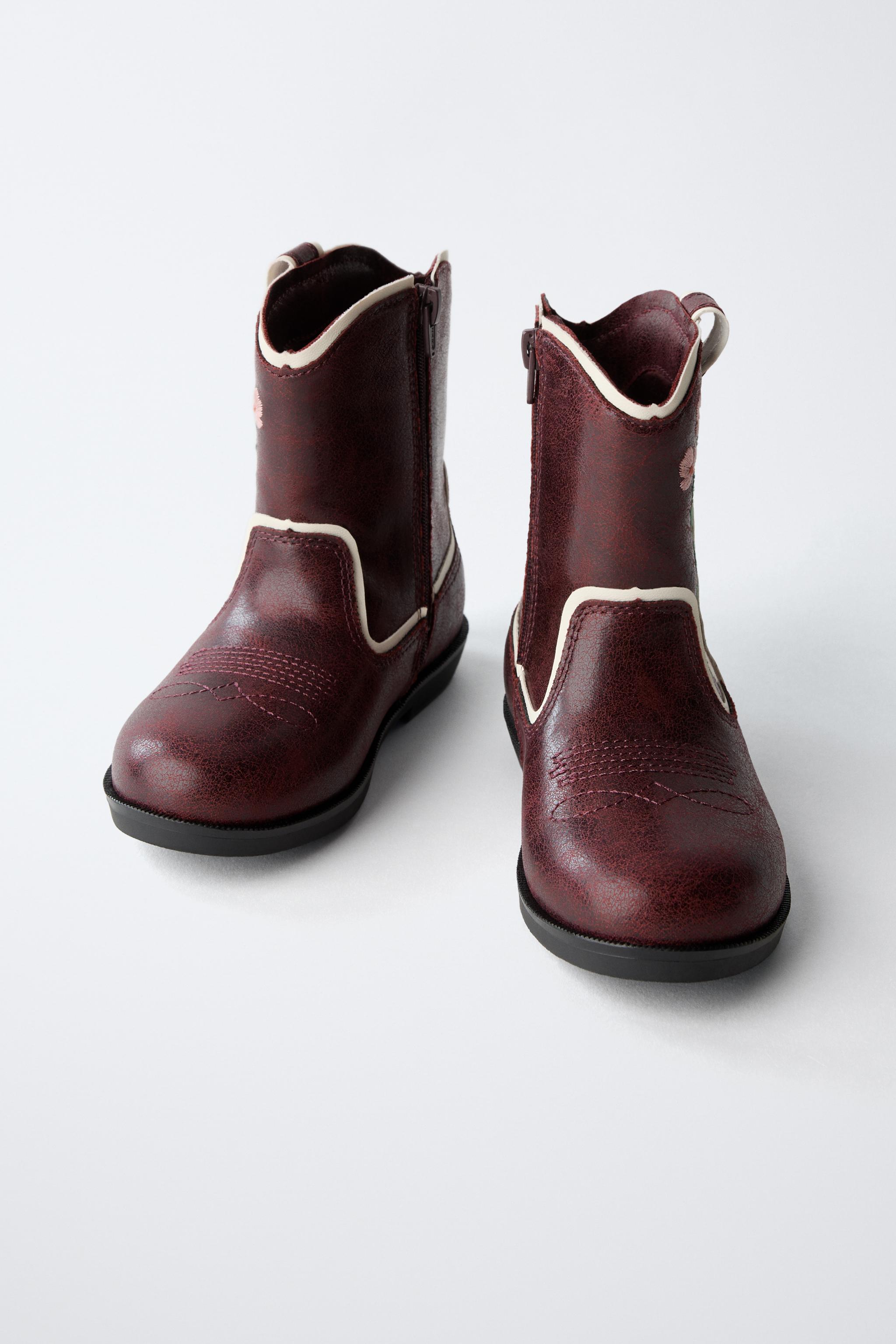 EMBROIDERED COWBOY BOOTS