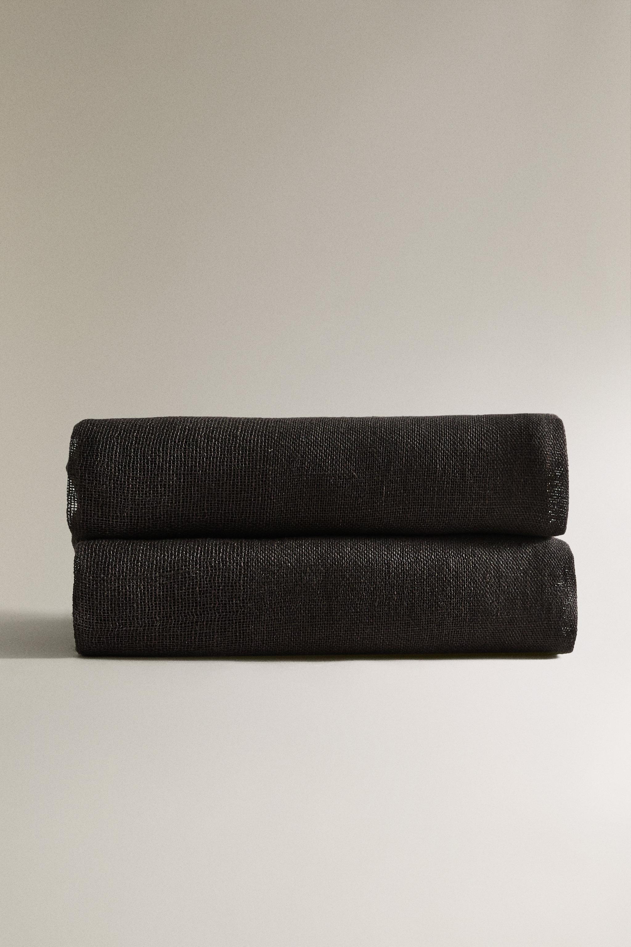 FRINGED LINEN BLANKET