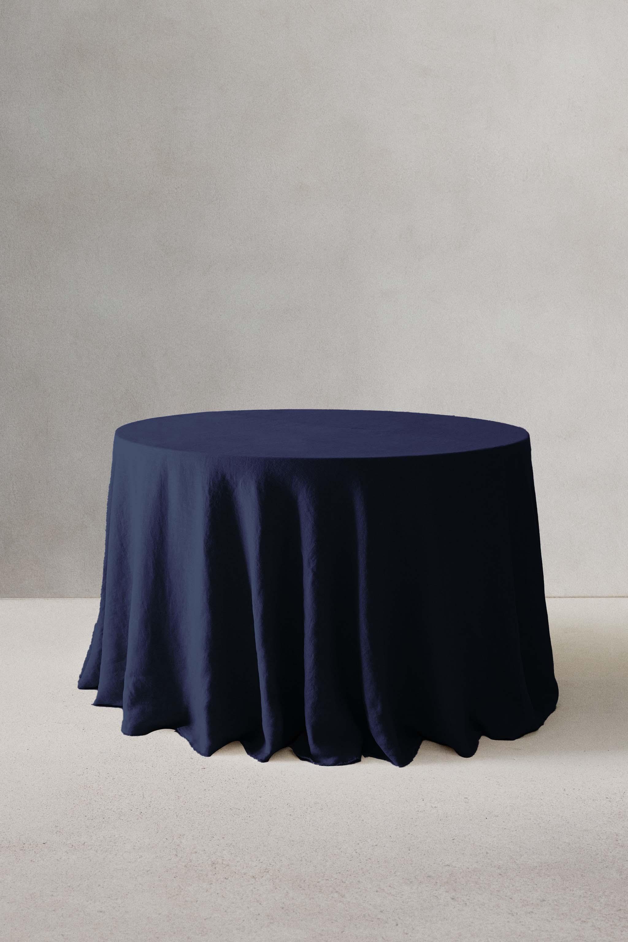 TABLECLOTH 01