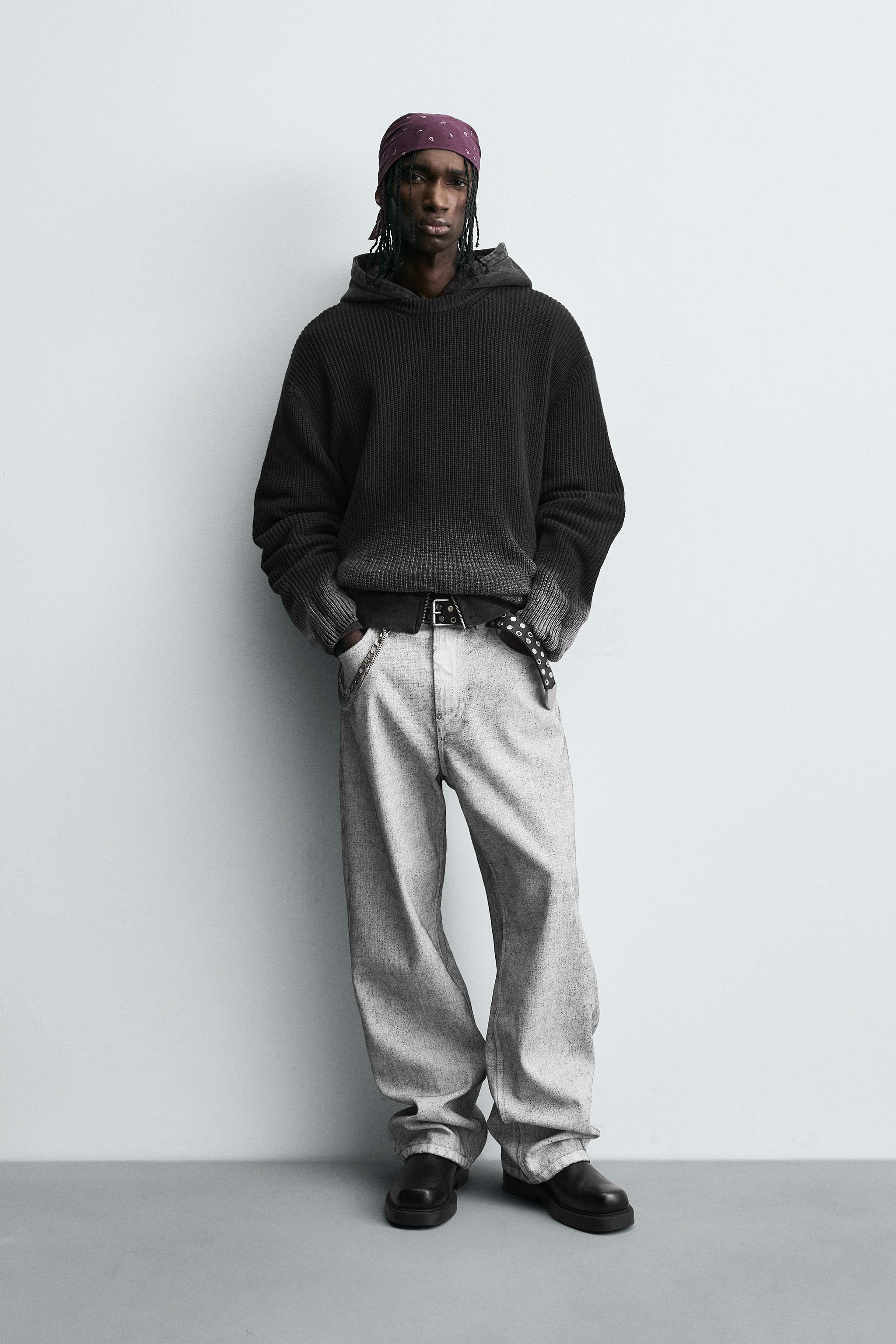 SPRAY EFFECT SWEATER