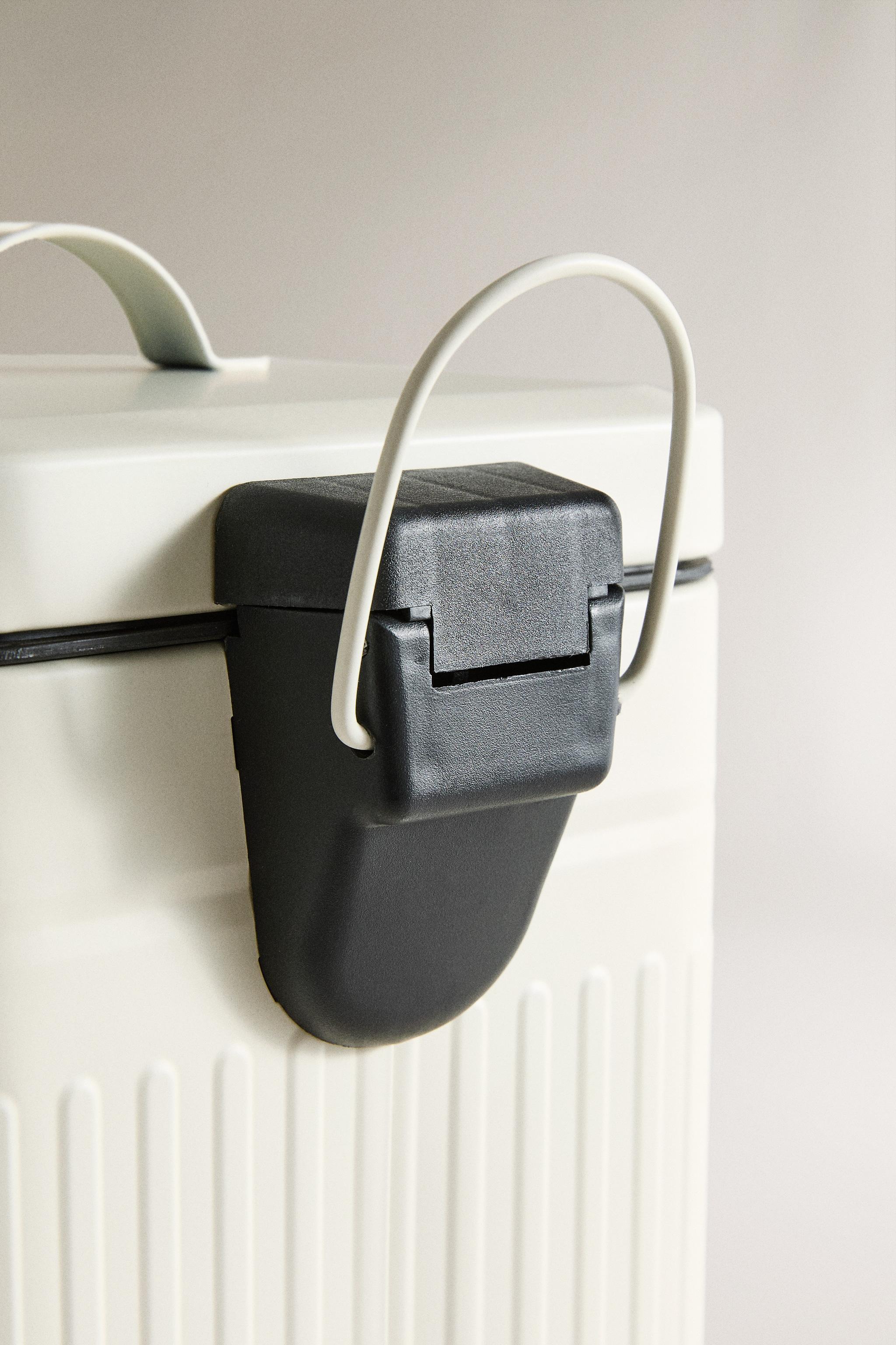 MINI KITCHEN TRASH CAN