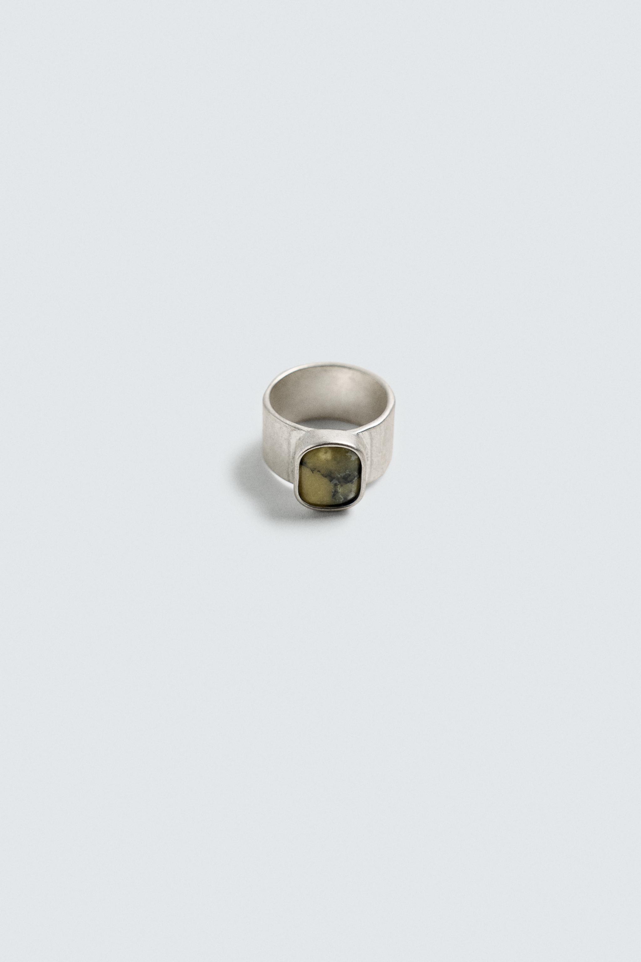 STONE SIGNET RING