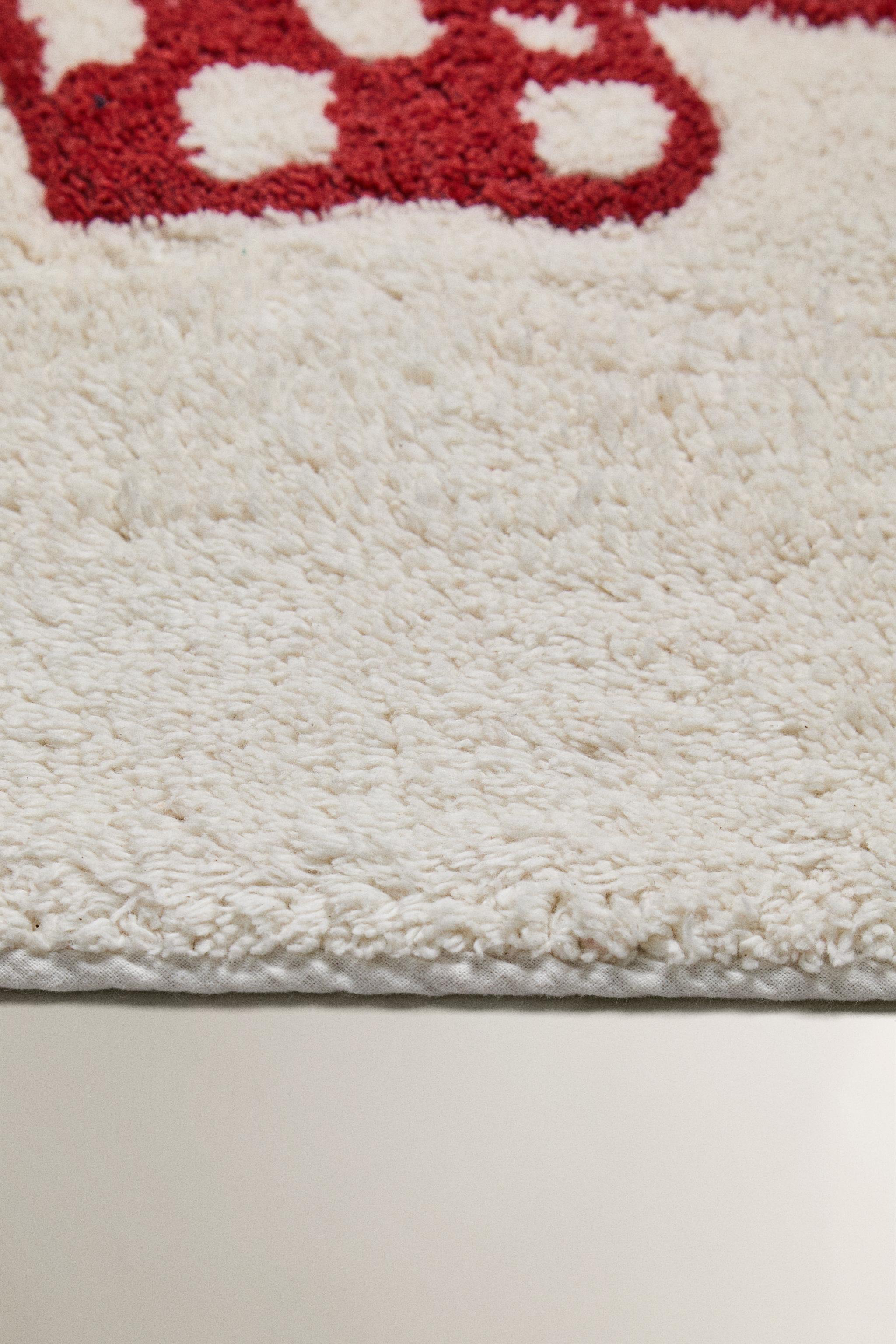 CHILDREN'S DOG BATH MAT