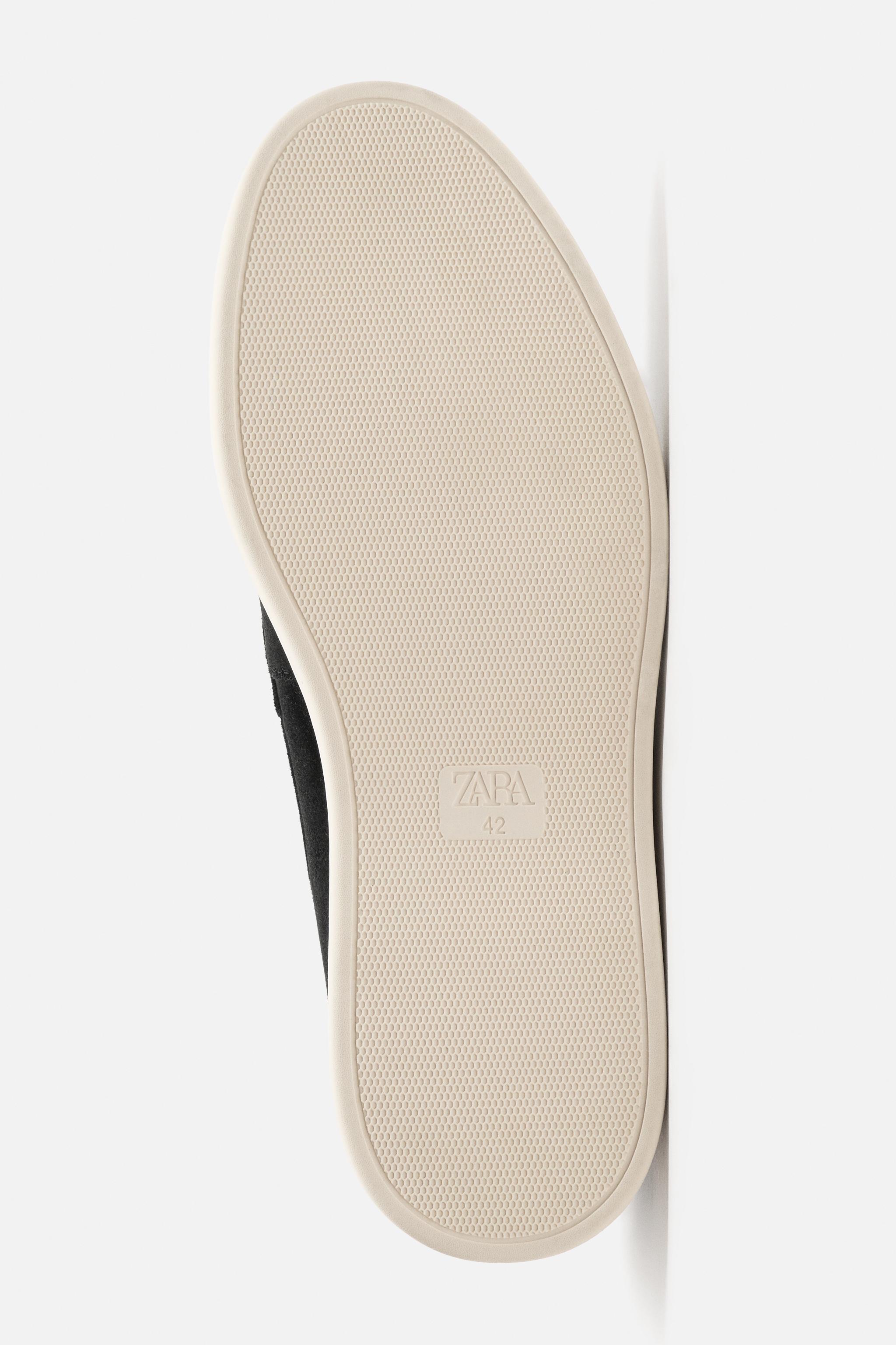 CASUAL LEATHER LOAFERS