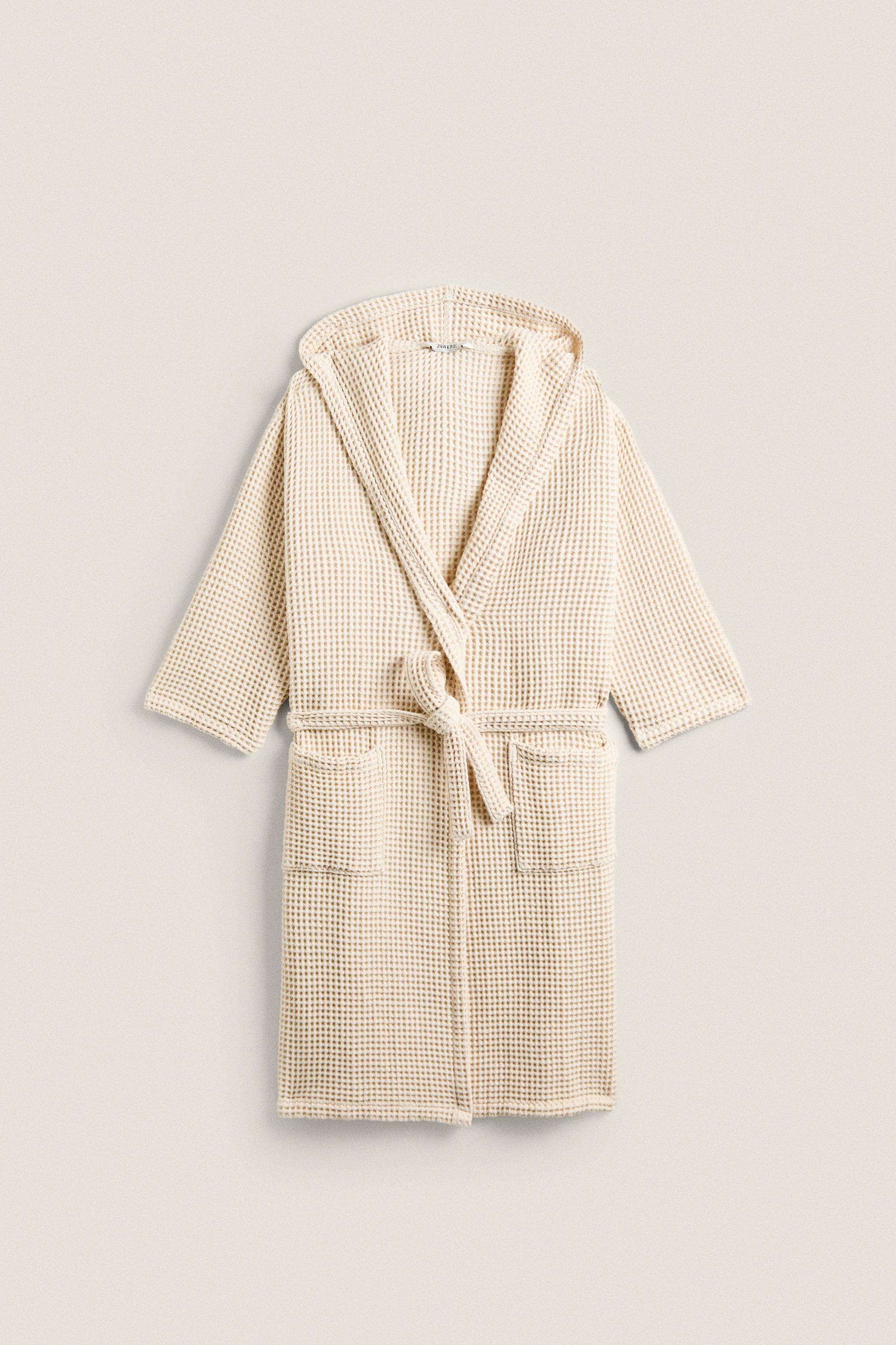 COTTON WAFFLE-KNIT BATHROBE