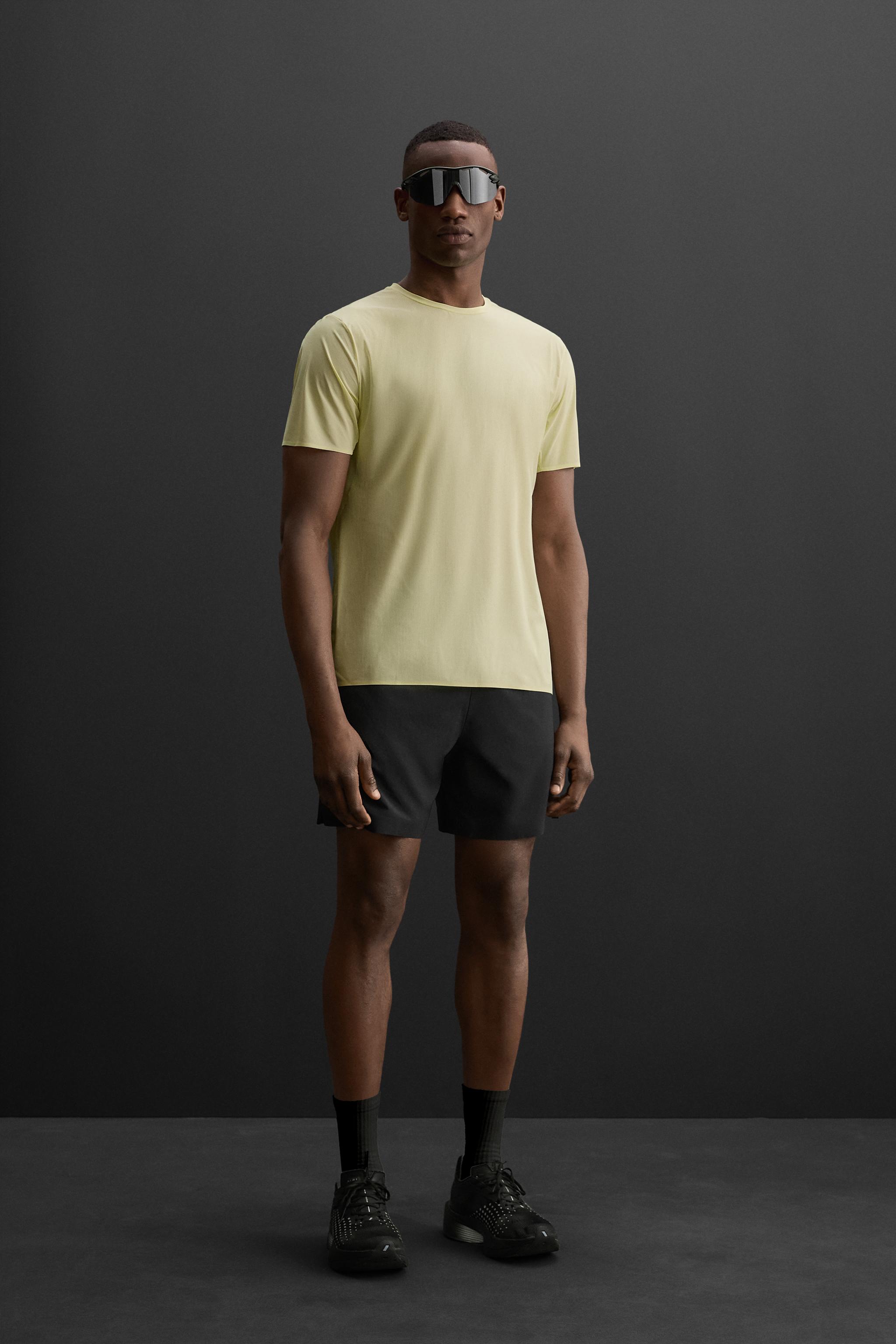 LIGHTWEIGHT TECHNICAL T-SHIRT