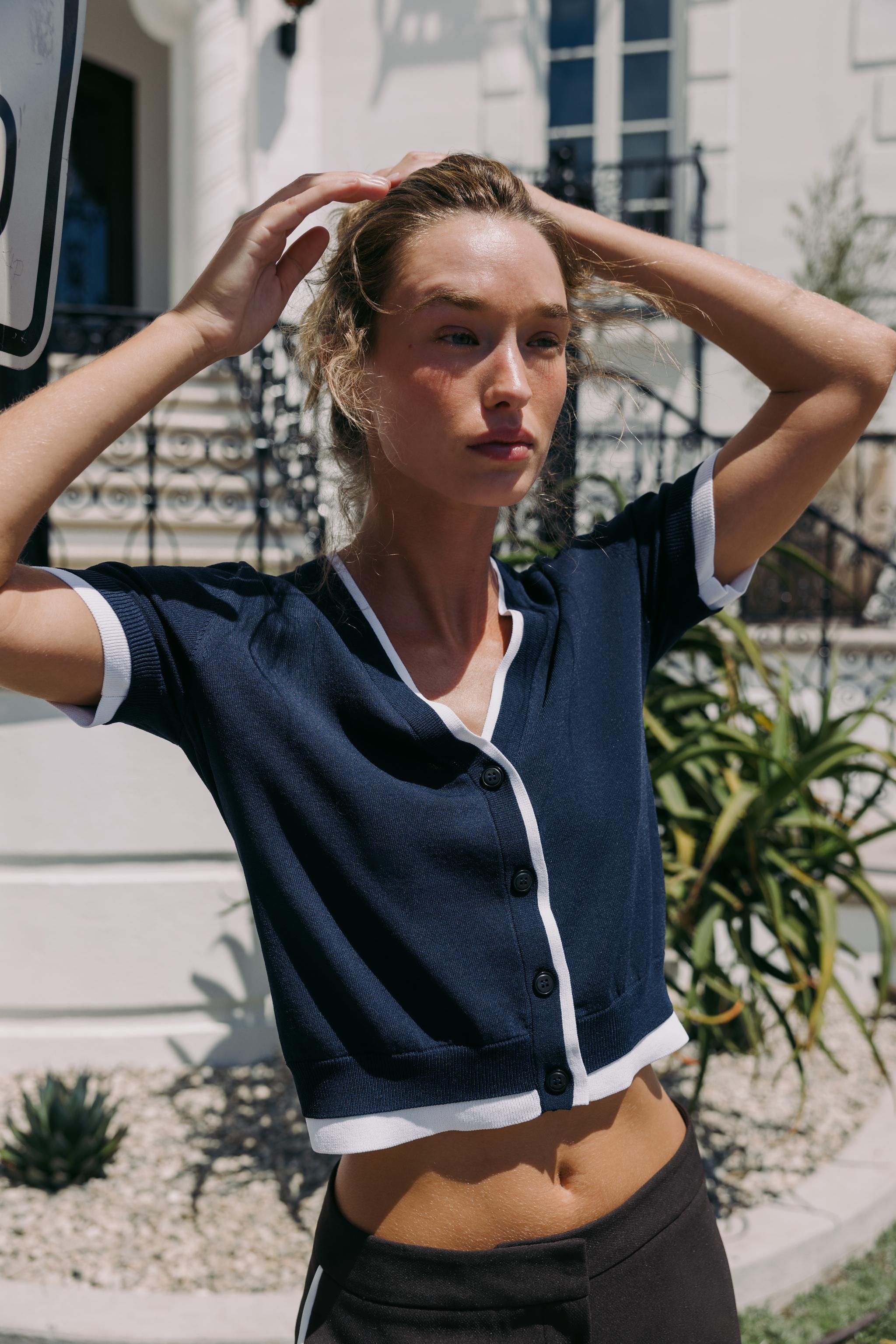 DOUBLE-LAYER TRIM CARDIGAN