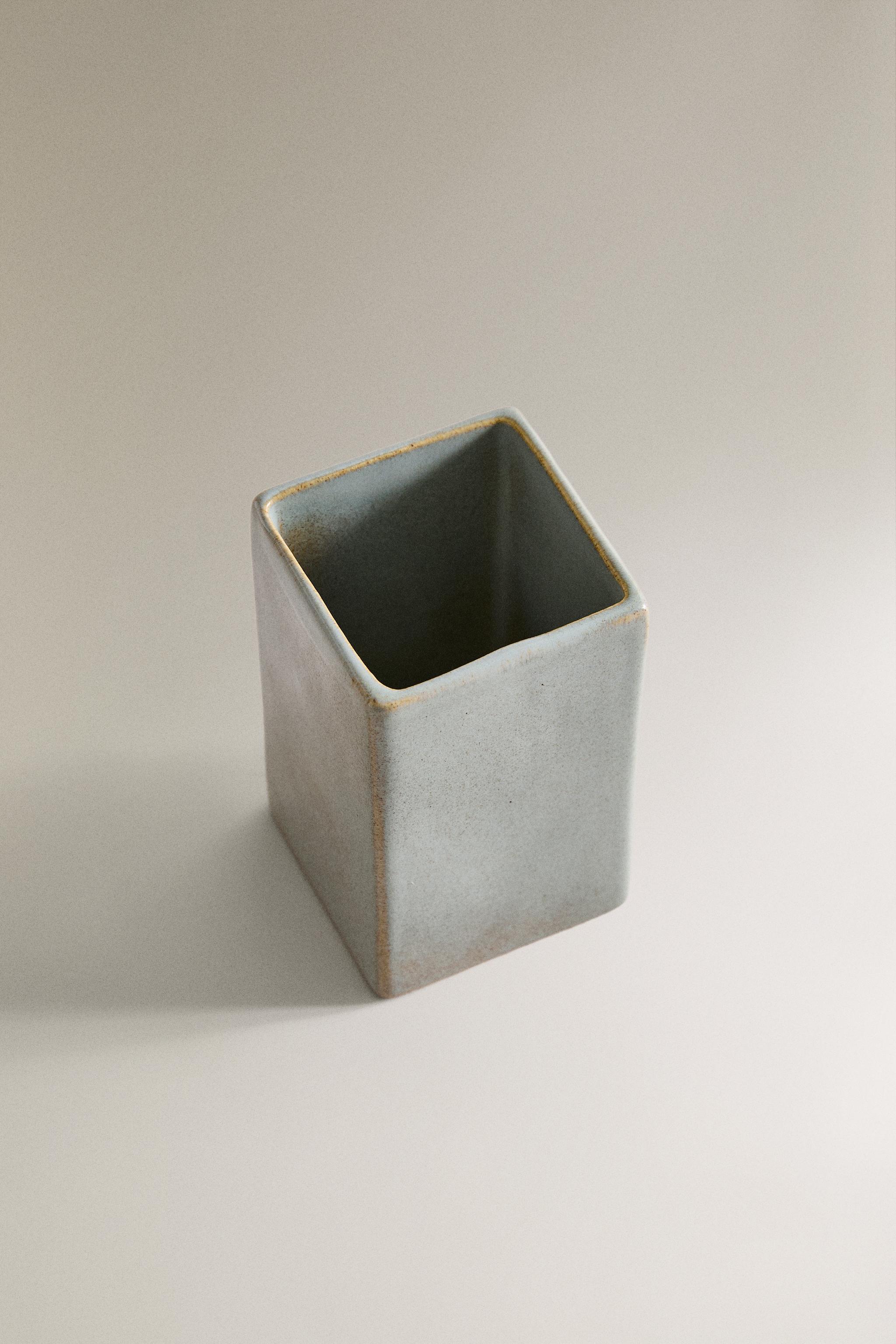 GREENISH TOOTHBRUSH HOLDER